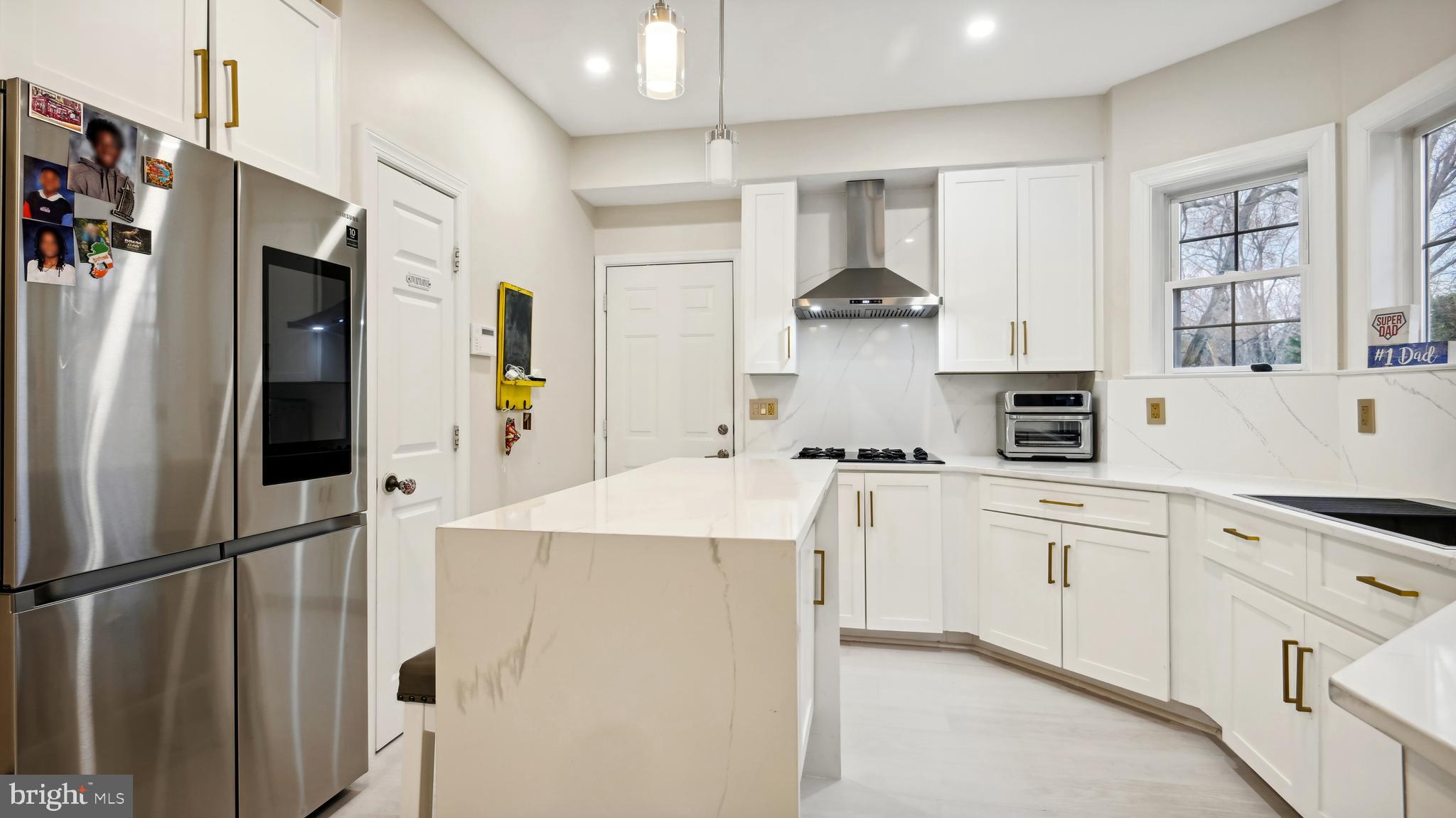 BEVERLY MANOR - Residential