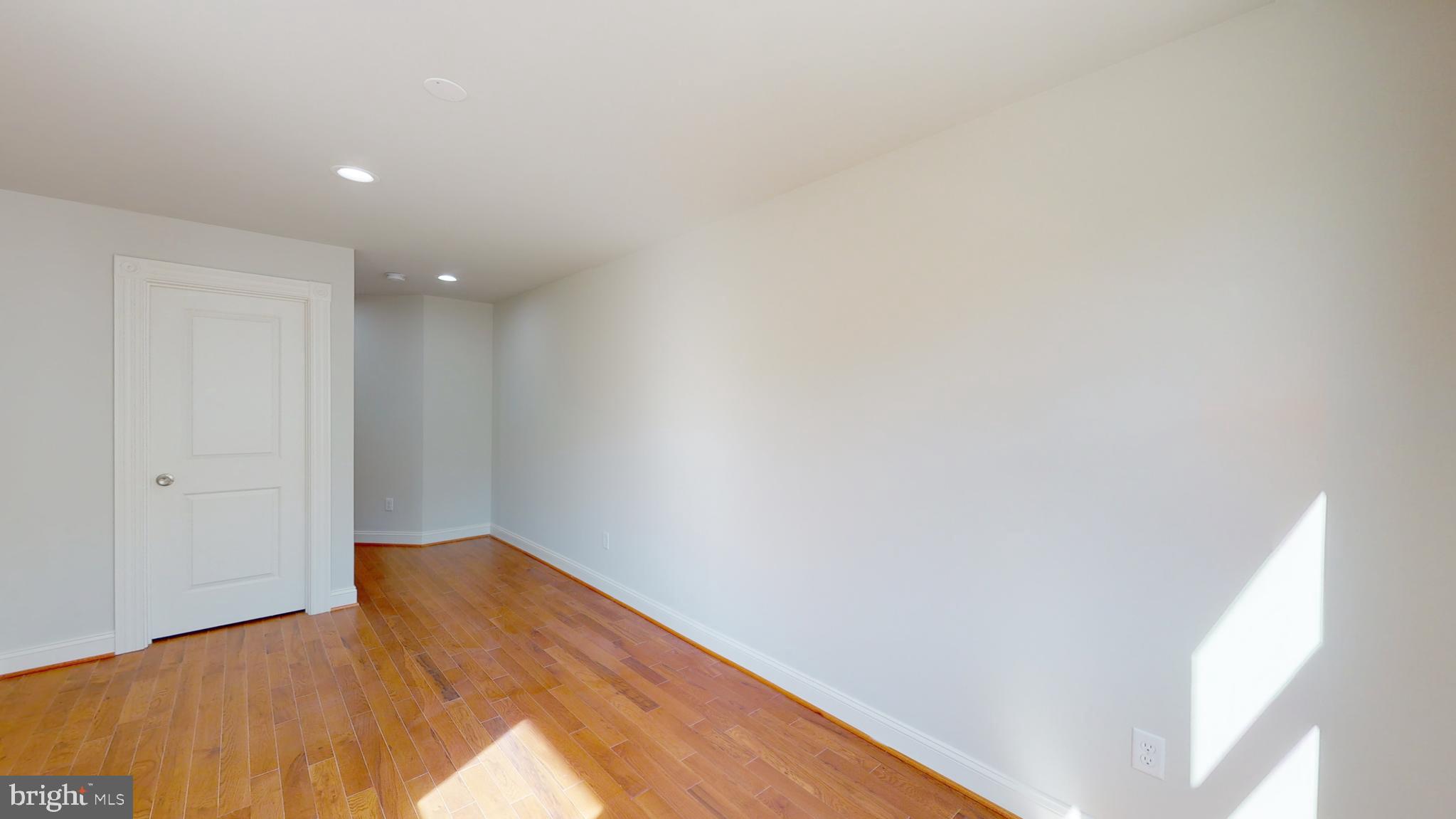 MIDDLE EAST - Residential