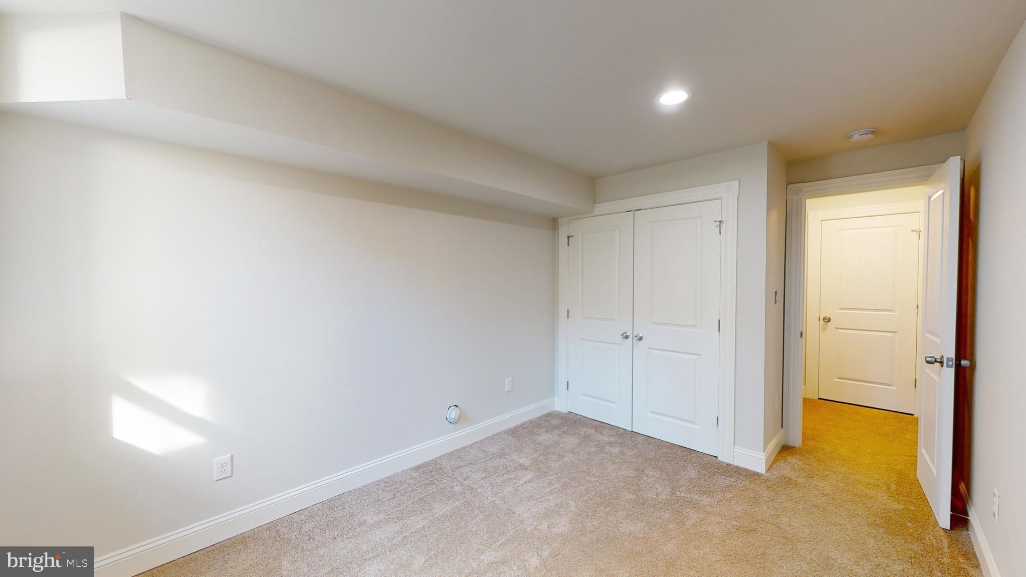 MIDDLE EAST - Residential