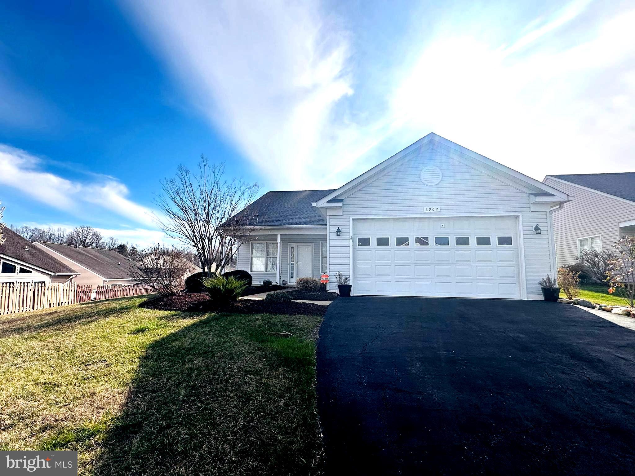 6902 CASTLETON DRIVE