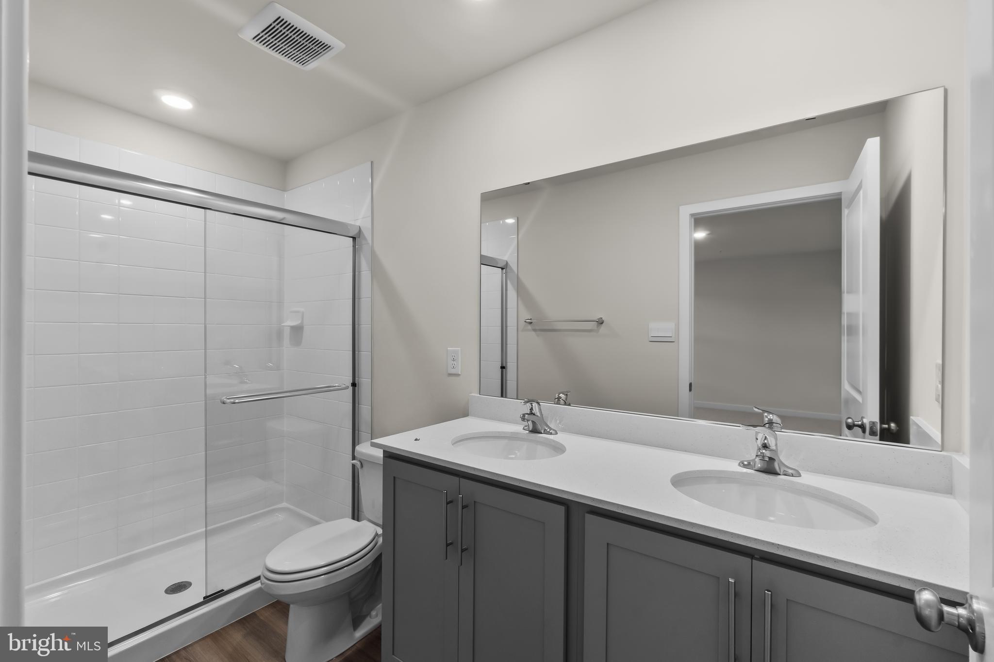 PINEGROVE - Residential