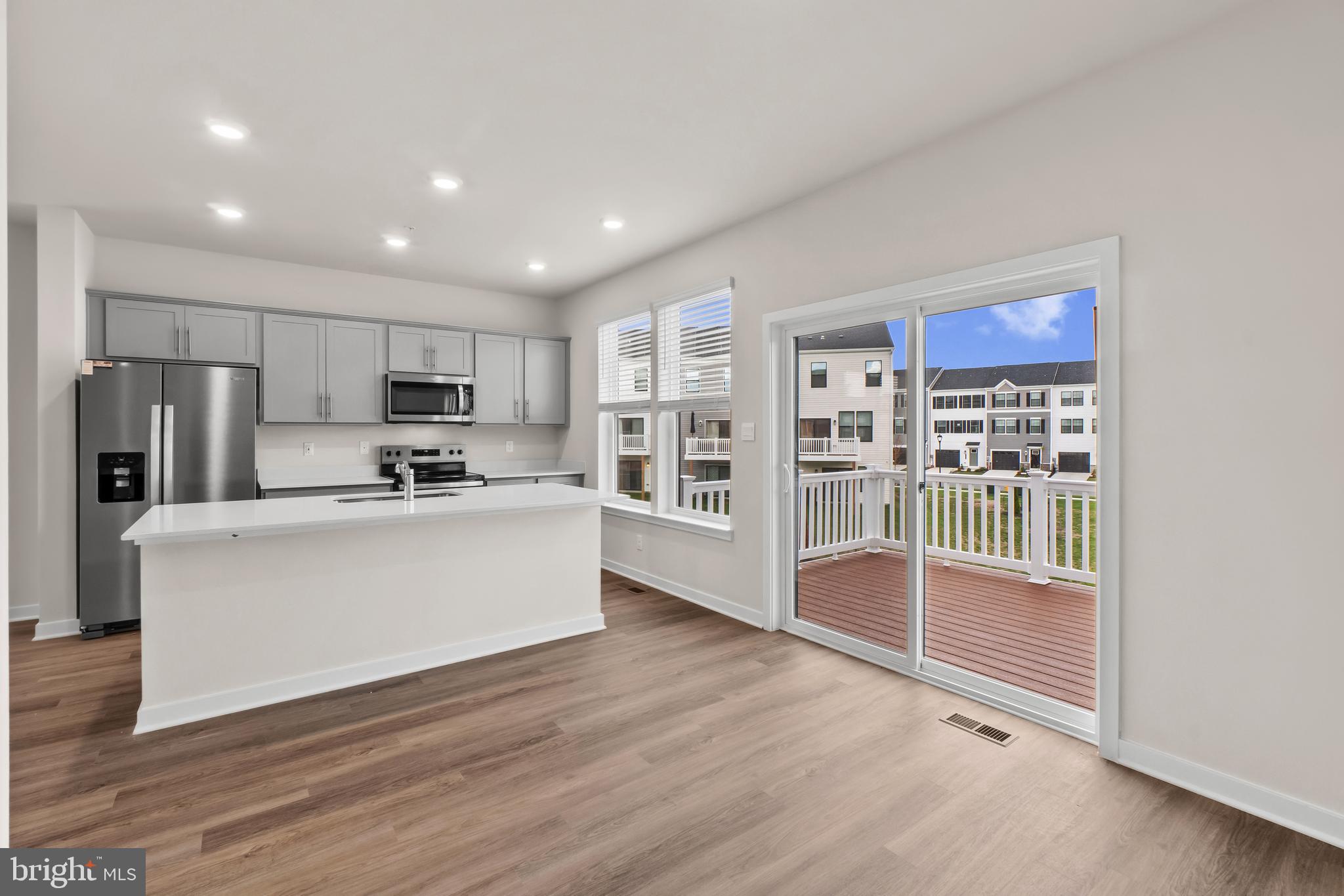 PINEGROVE - Residential