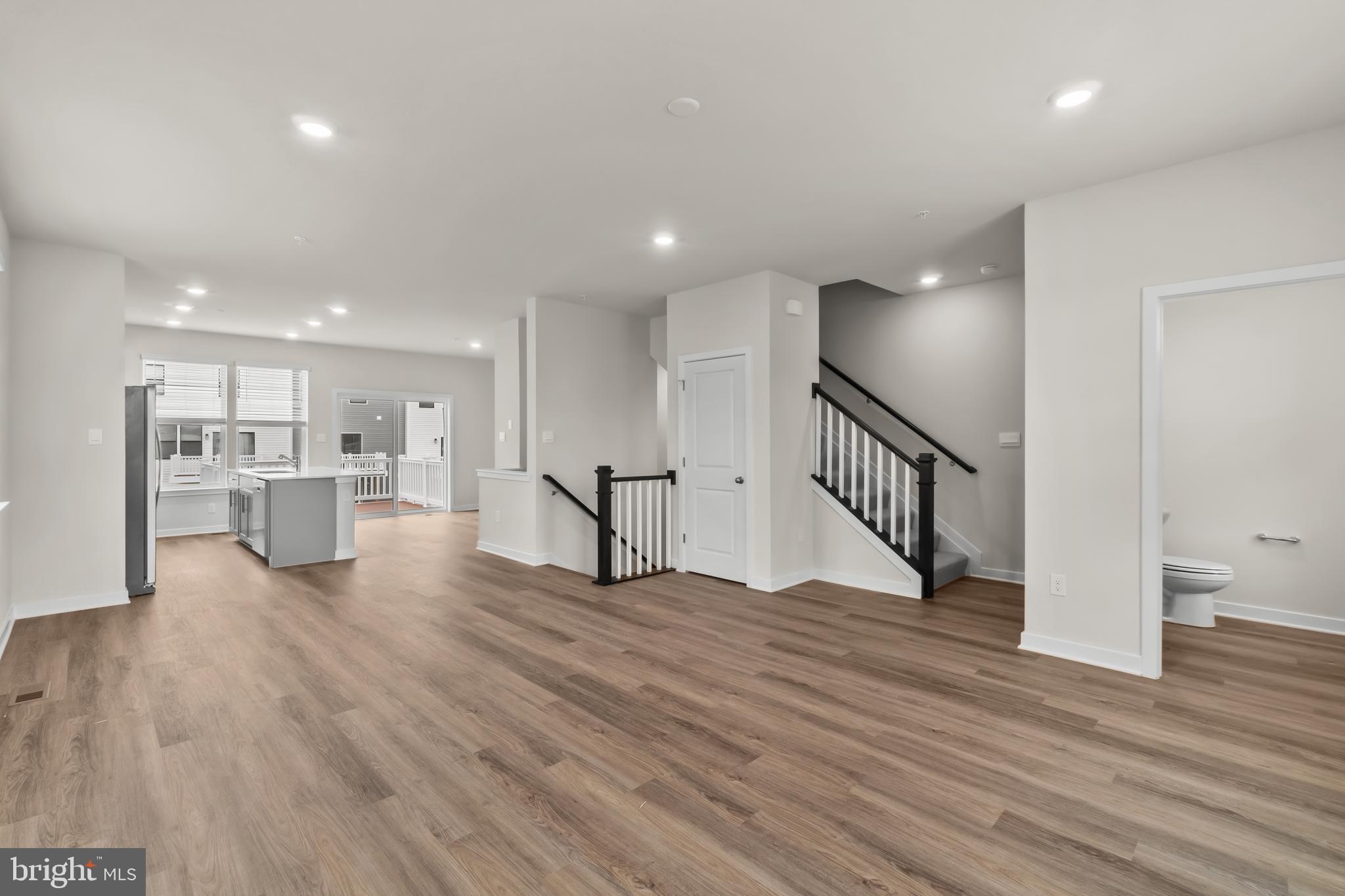 PINEGROVE - Residential