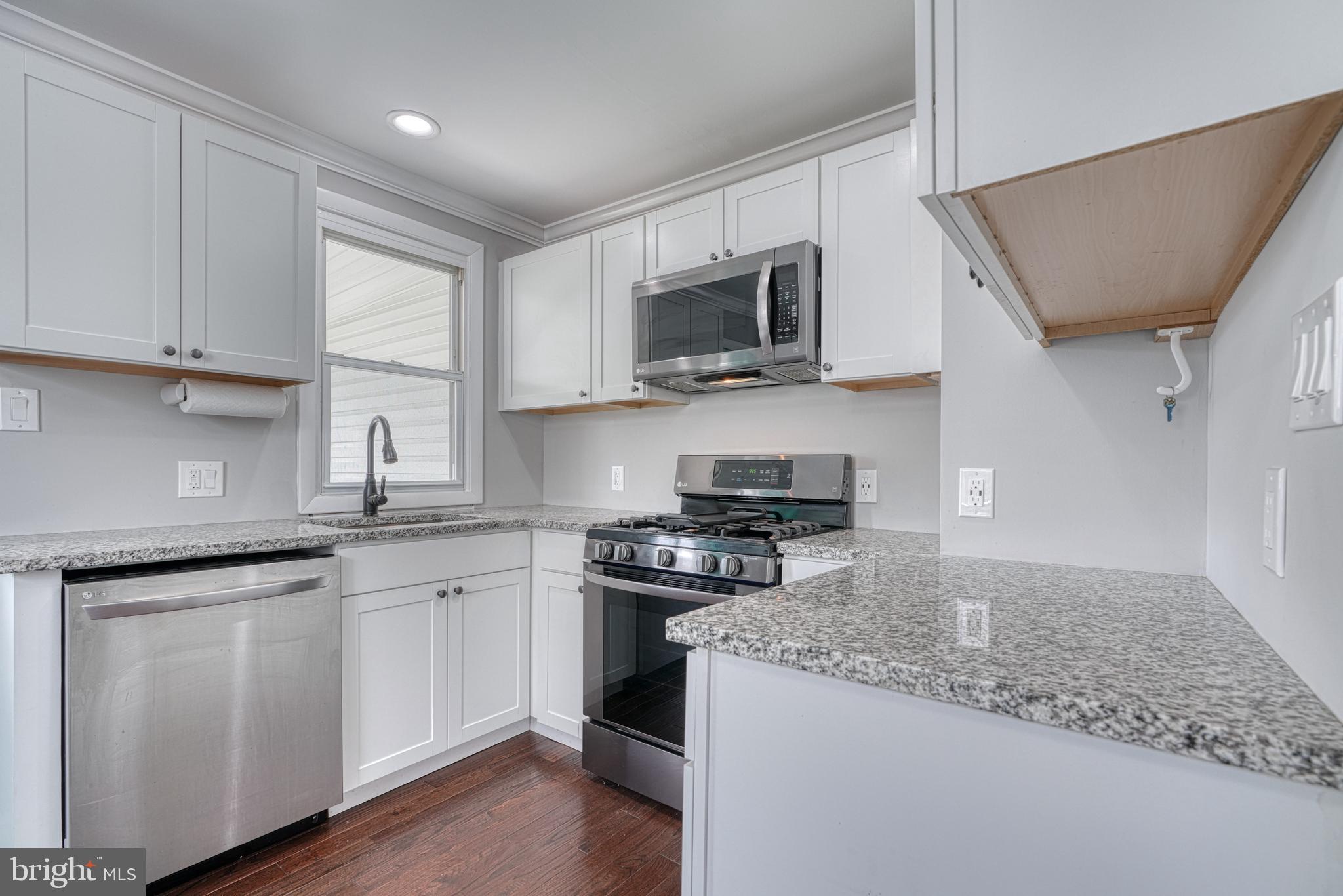 WILLOW SPRING PARK - Residential