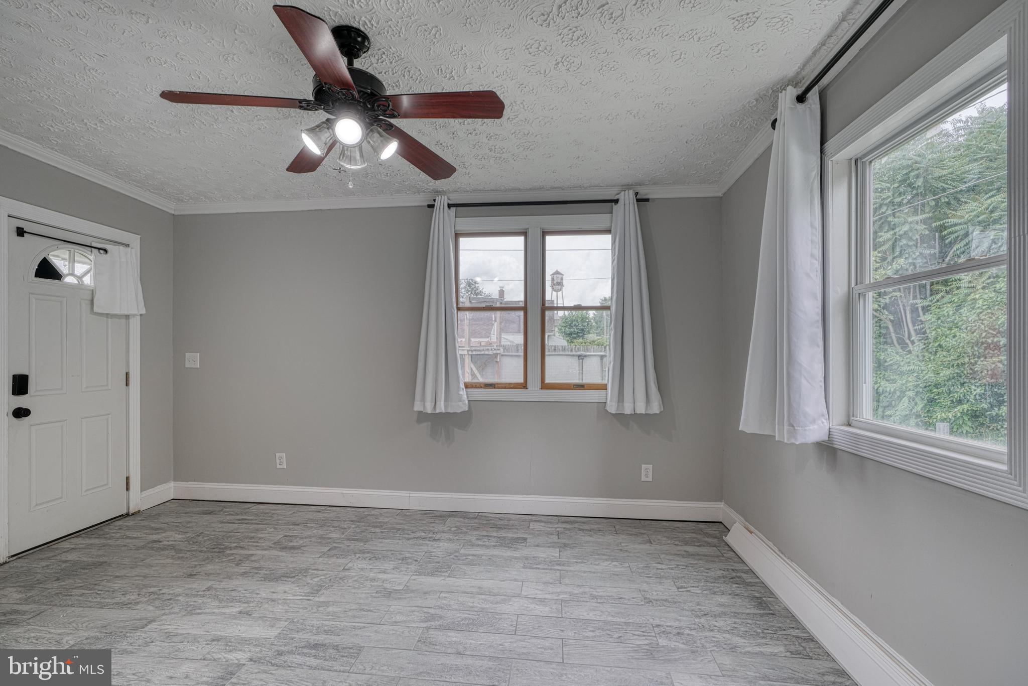 WILLOW SPRING PARK - Residential