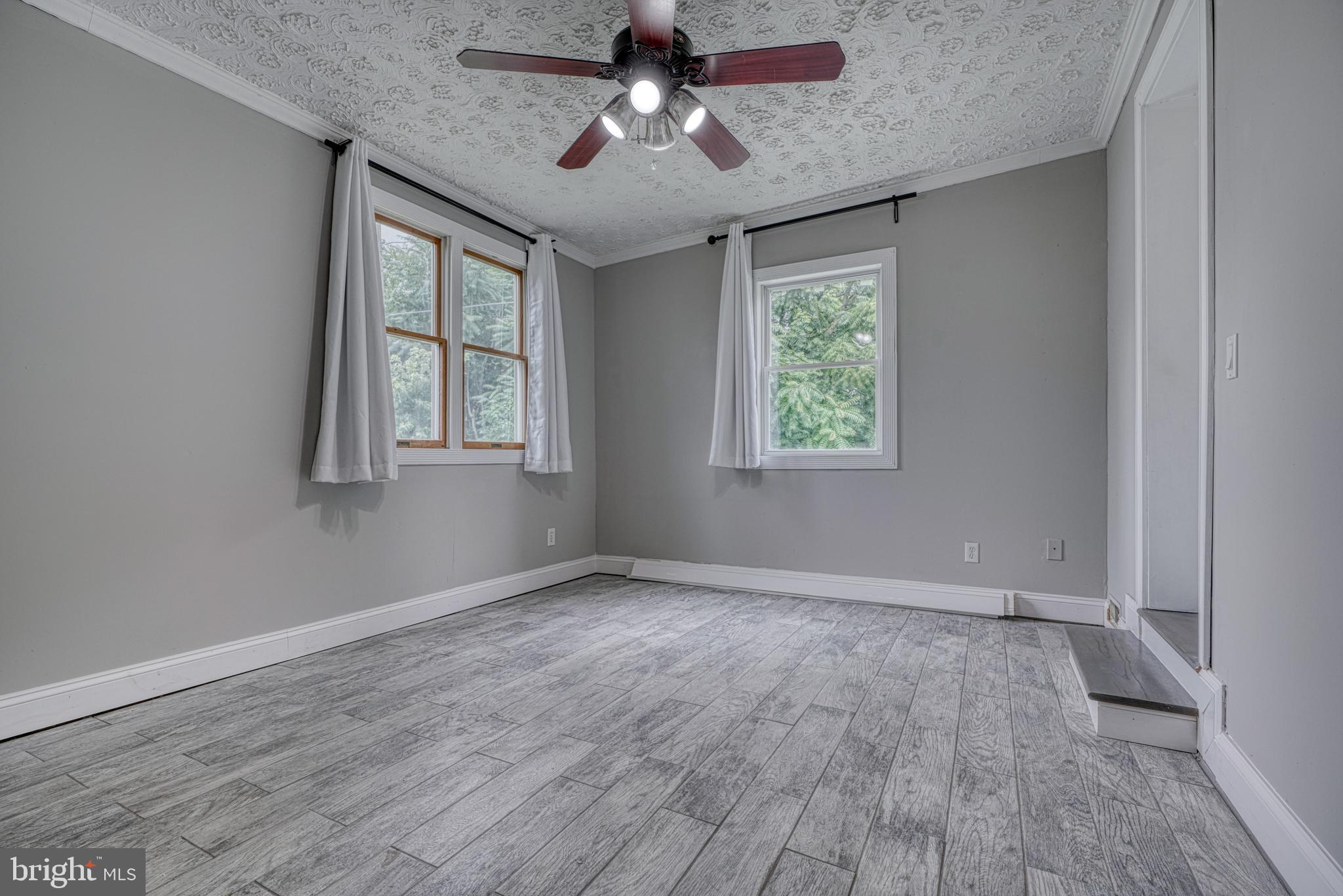 WILLOW SPRING PARK - Residential