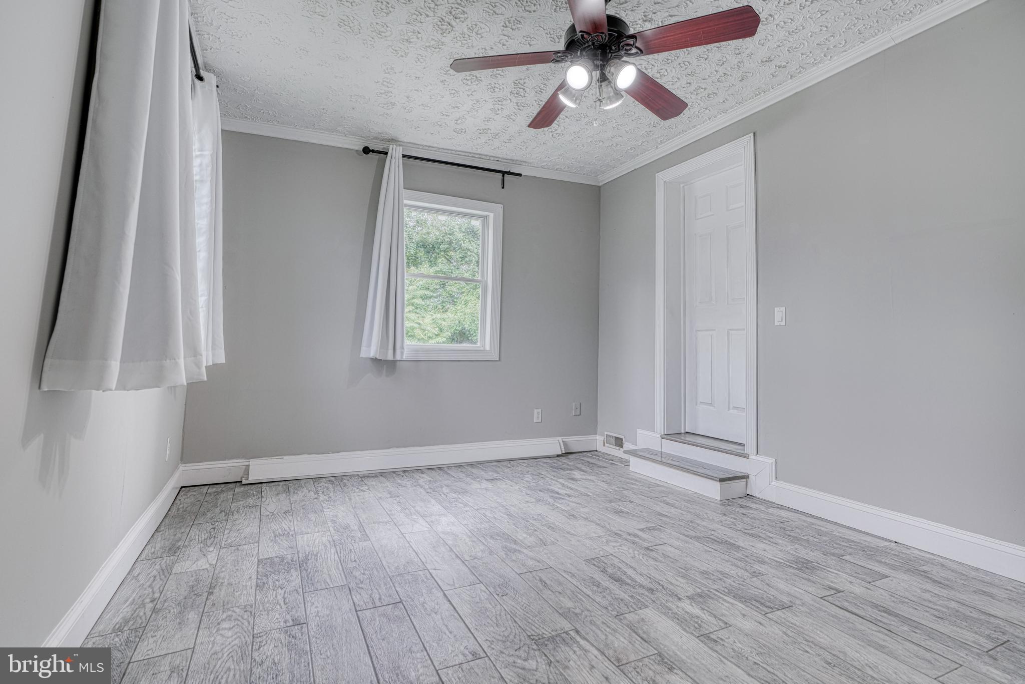 WILLOW SPRING PARK - Residential