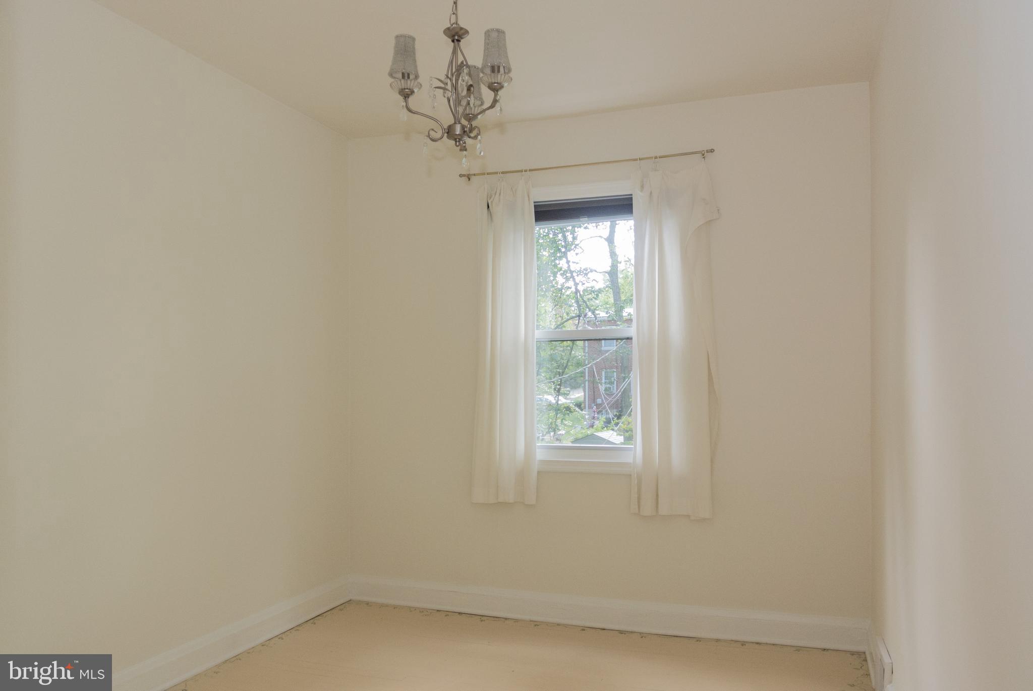 MOUNT WASHINGTON - Residential