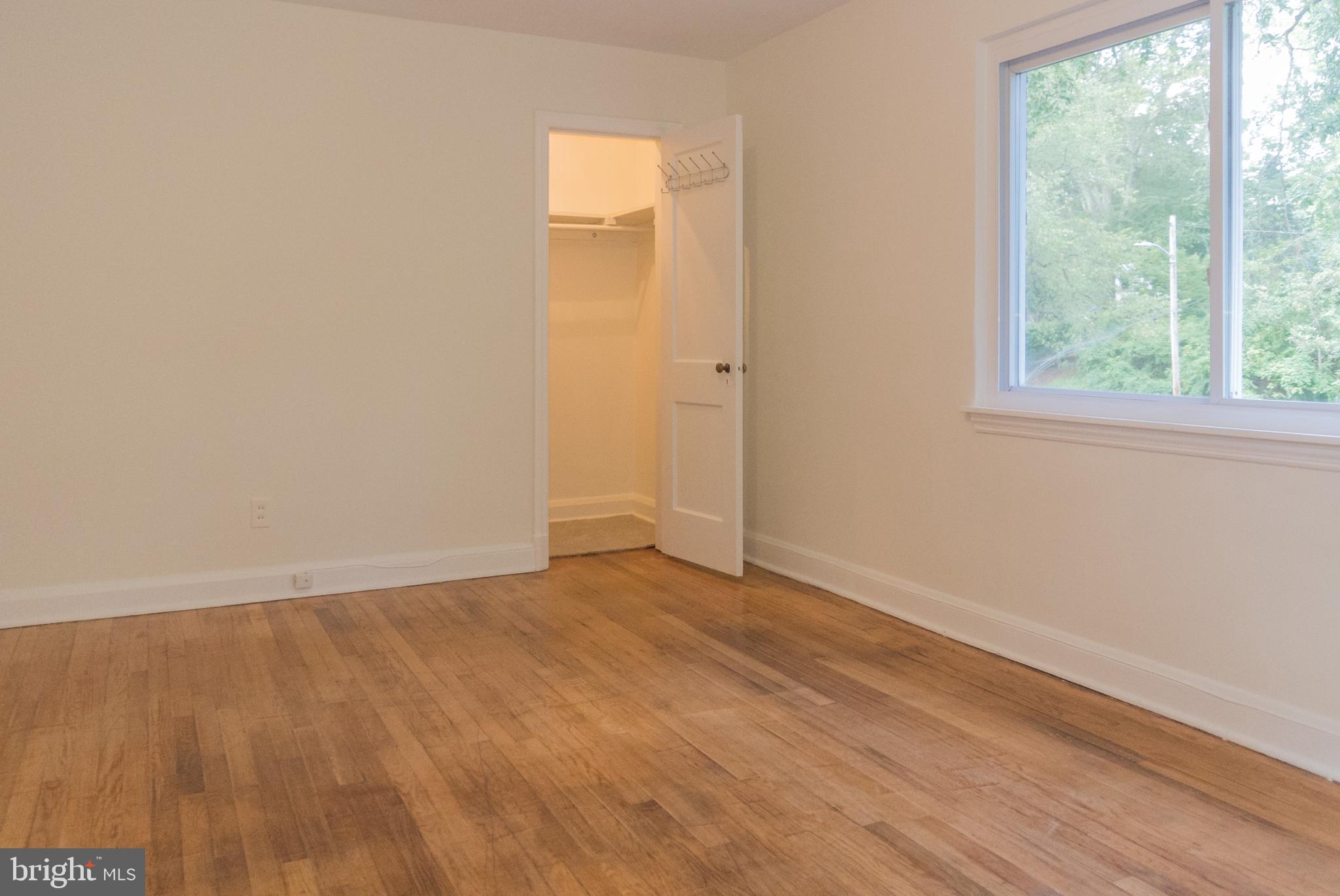 MOUNT WASHINGTON - Residential