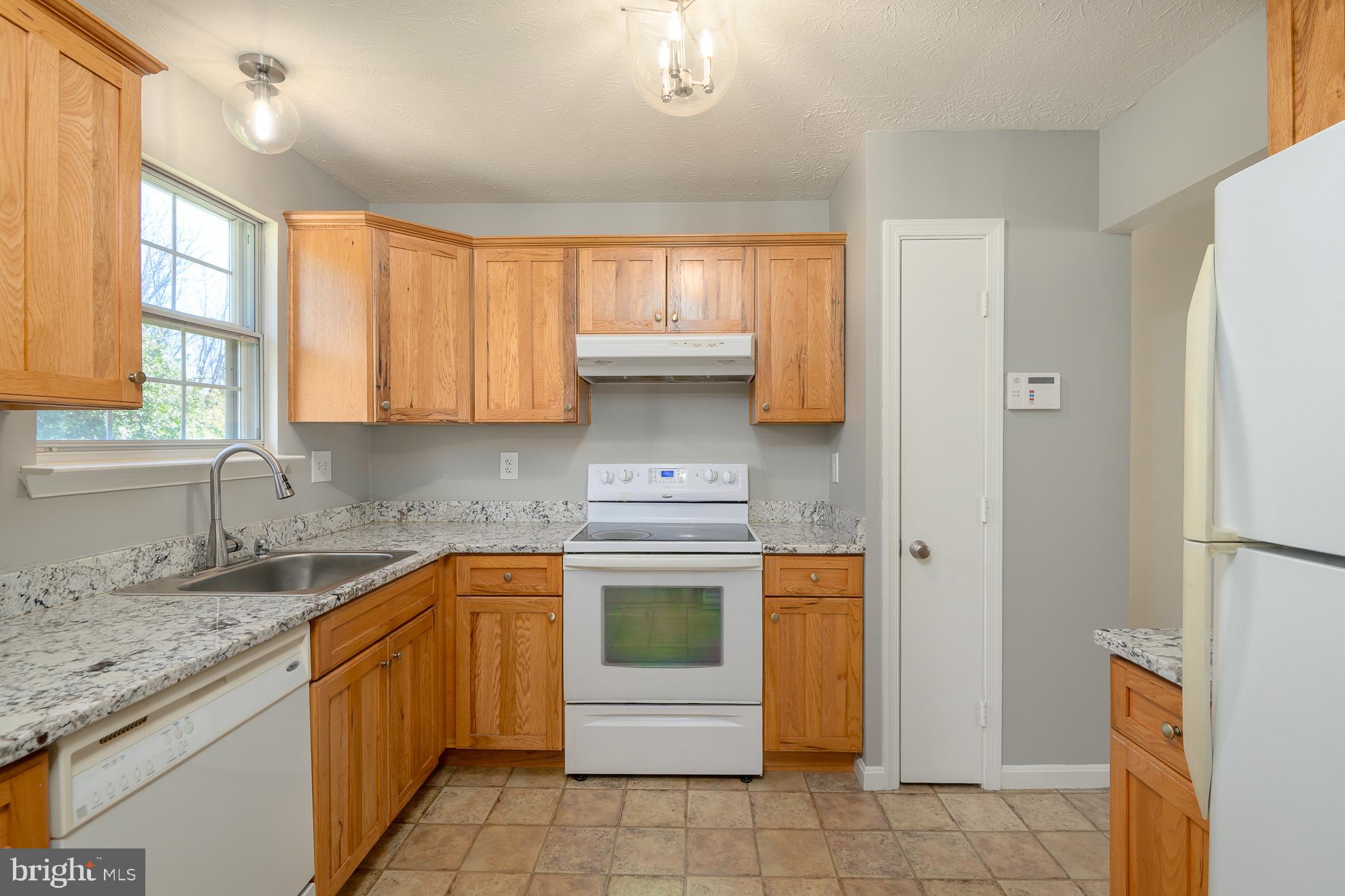 EXETER - Residential