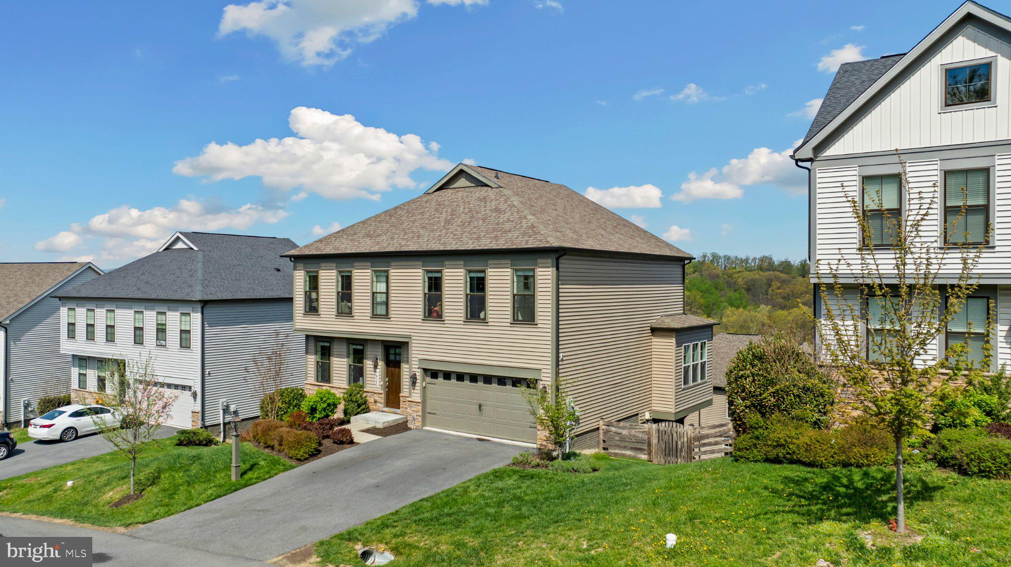 ASPEN NORTH AT LAKE LINGANORE - Residential