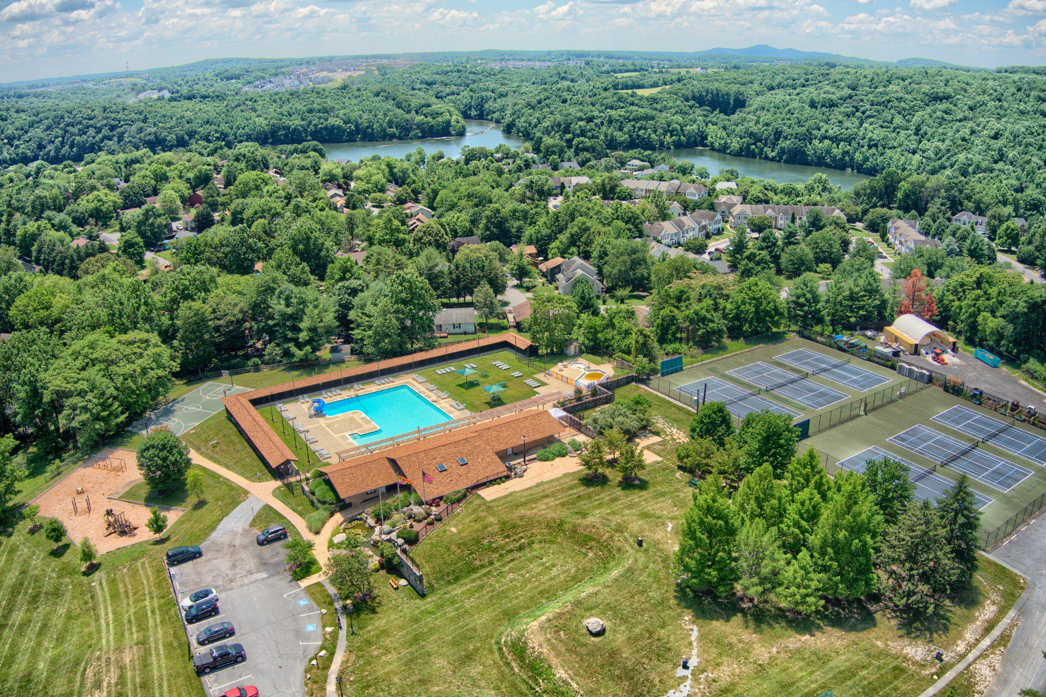 ASPEN NORTH AT LAKE LINGANORE - Residential