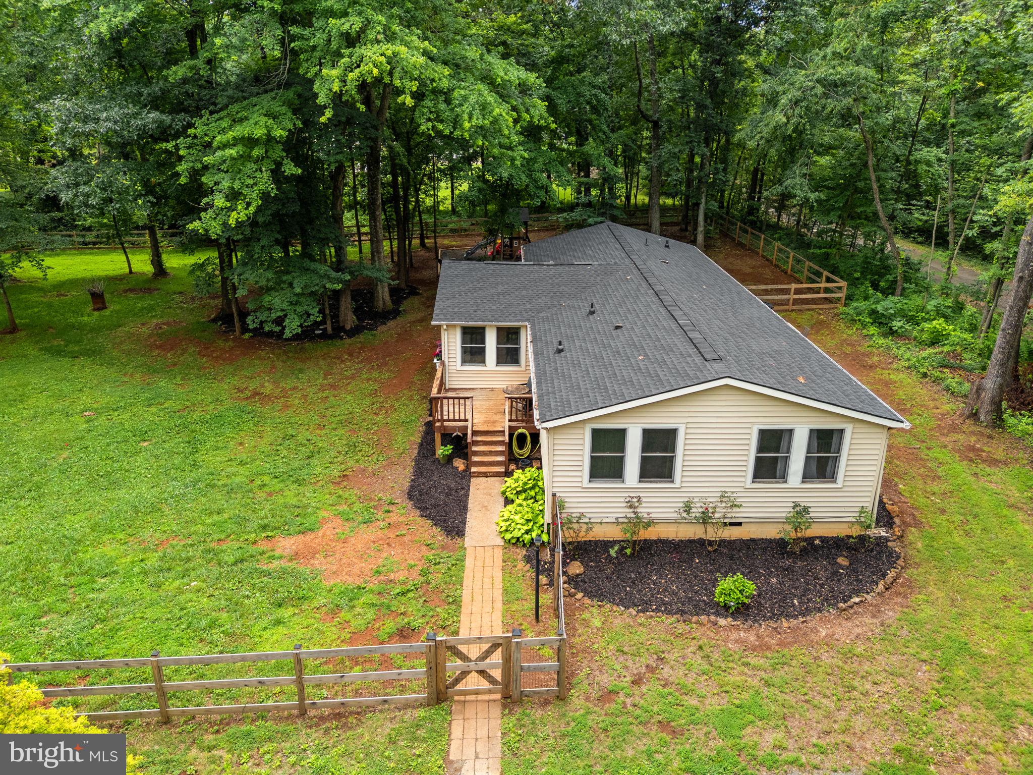 9448 GREEN ROAD