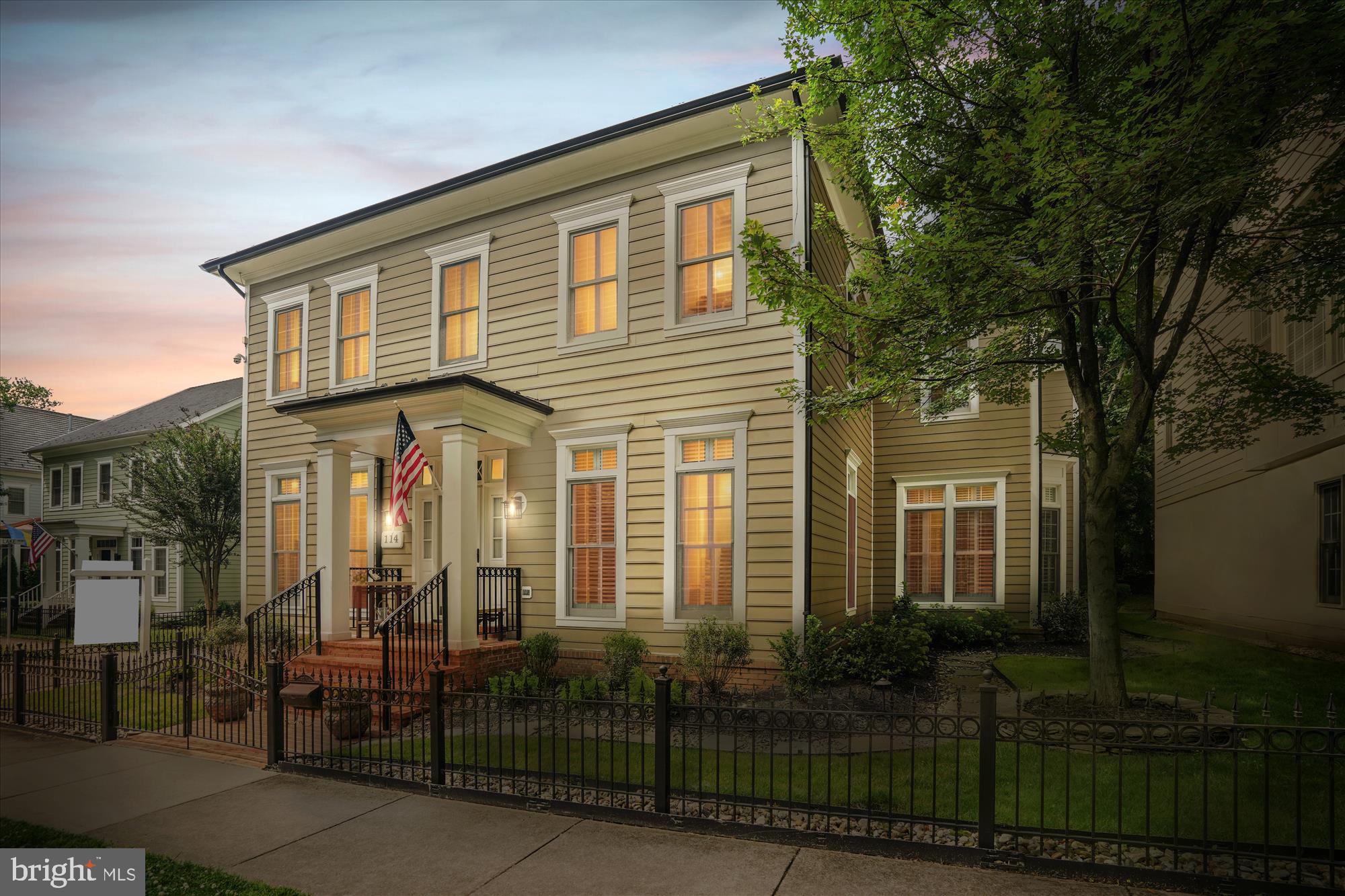 KENTLANDS - Residential