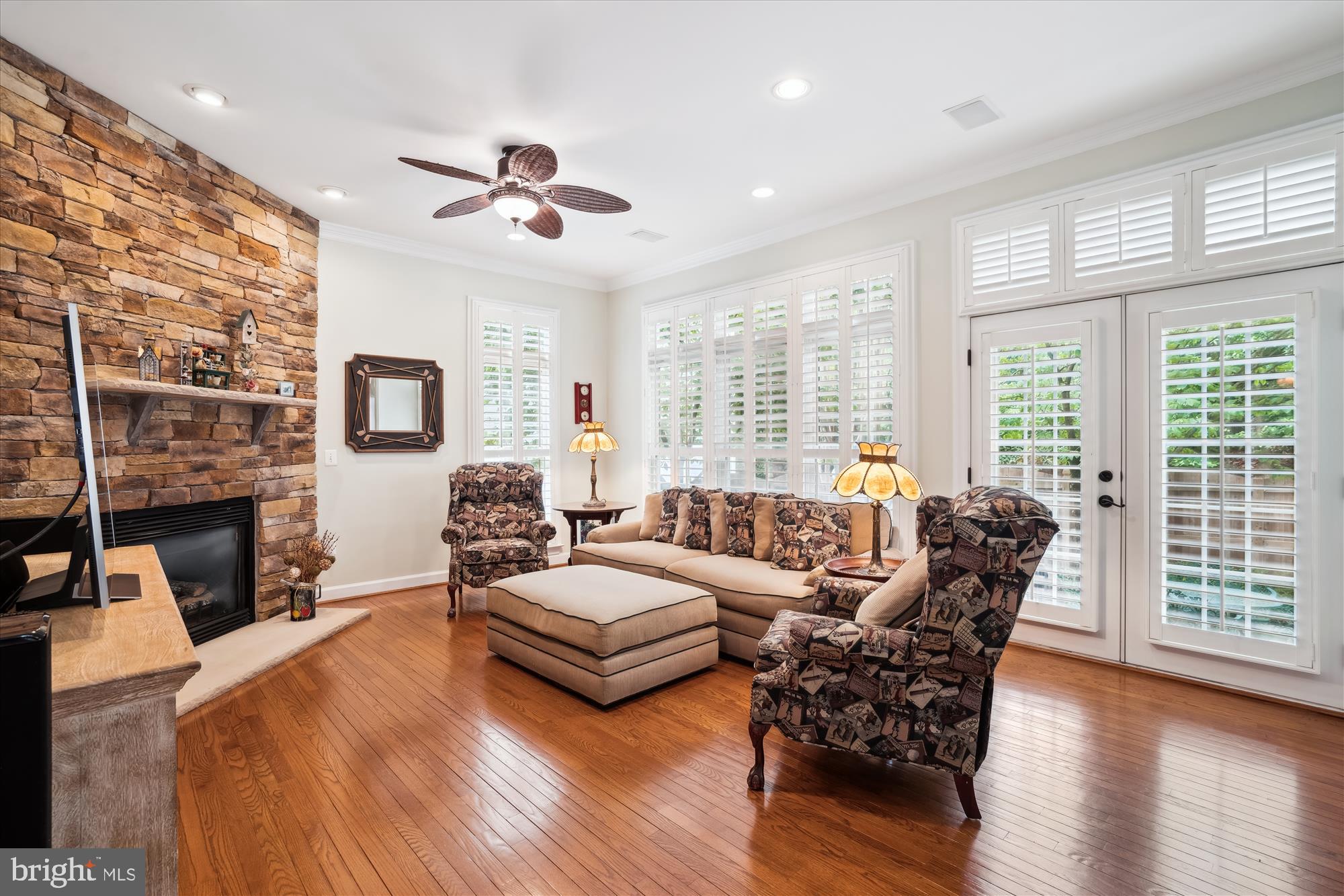 KENTLANDS - Residential