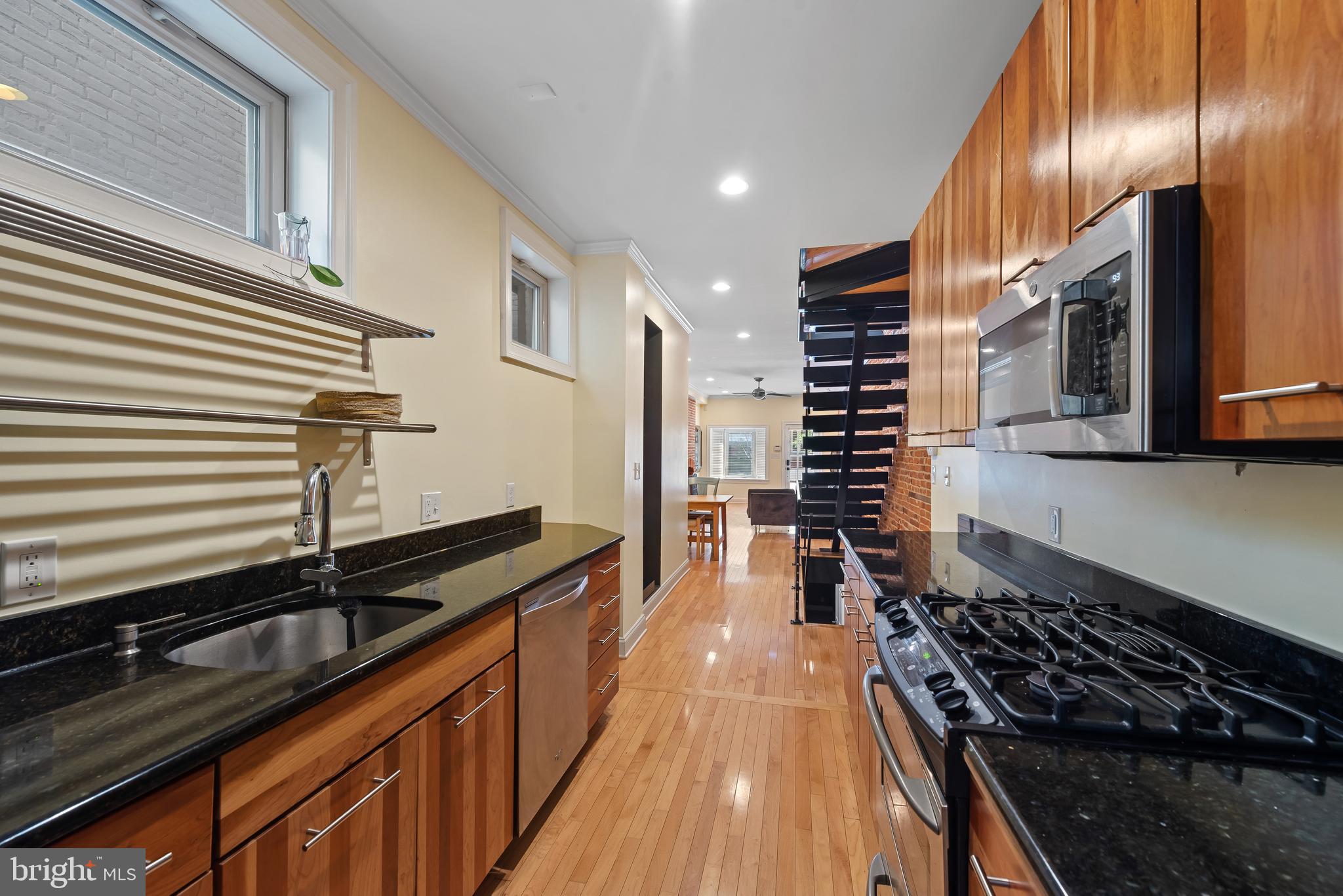 CANTON SQUARE - Residential