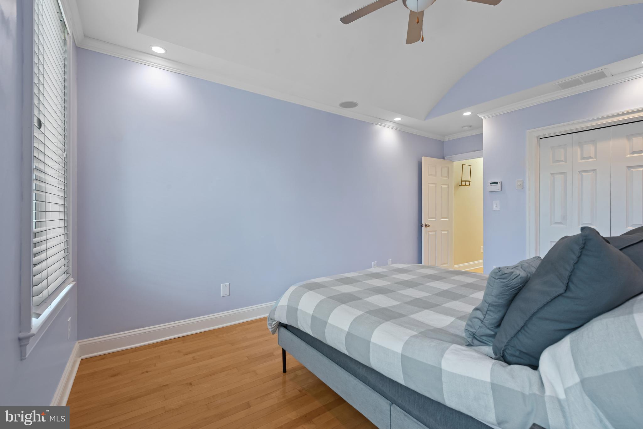 CANTON SQUARE - Residential