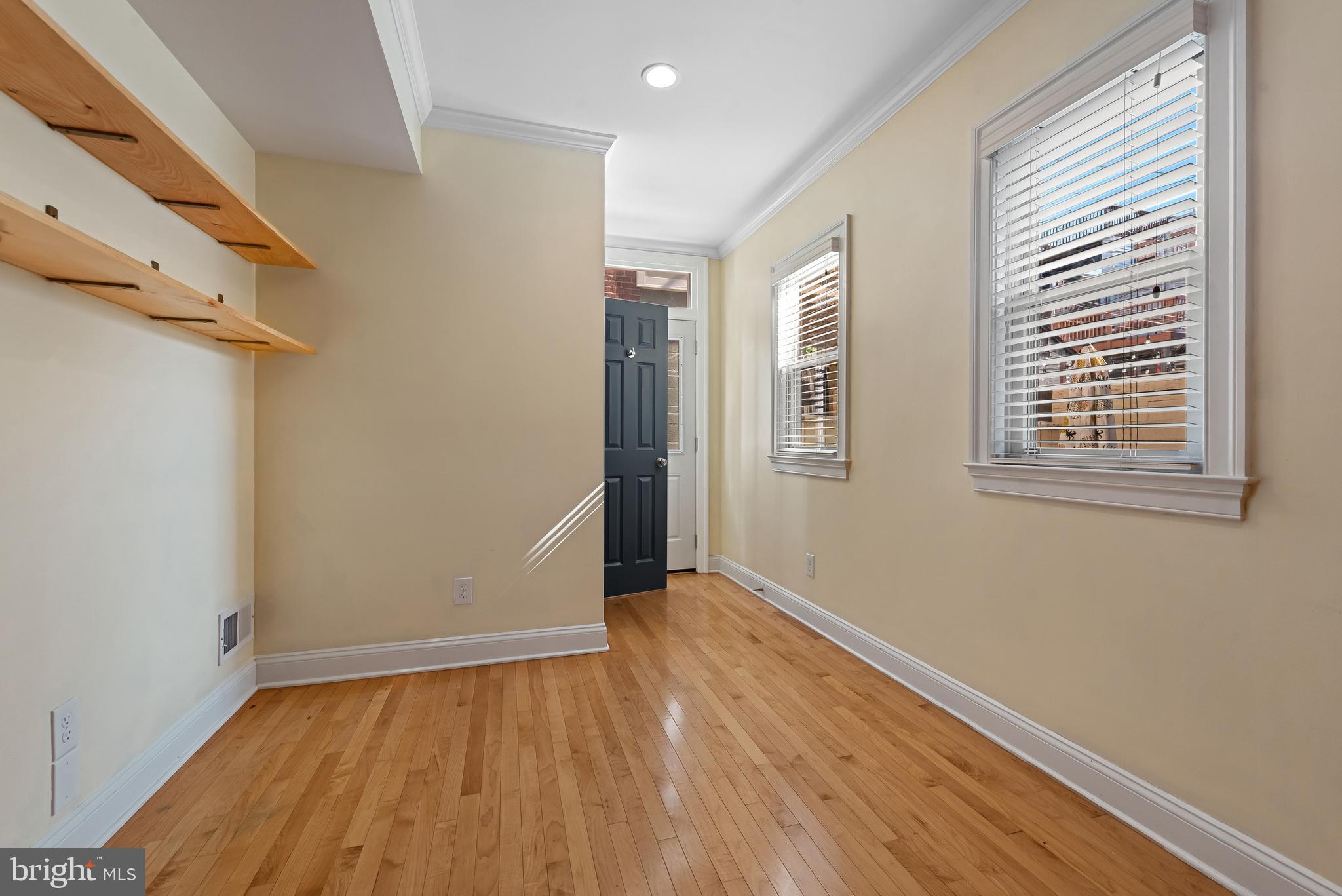 CANTON SQUARE - Residential