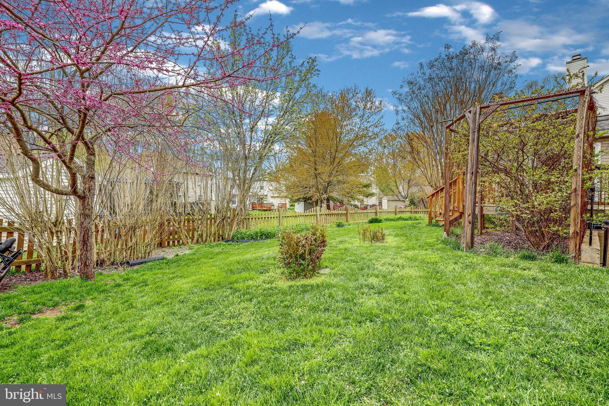 HIDDEN SPRING - Residential