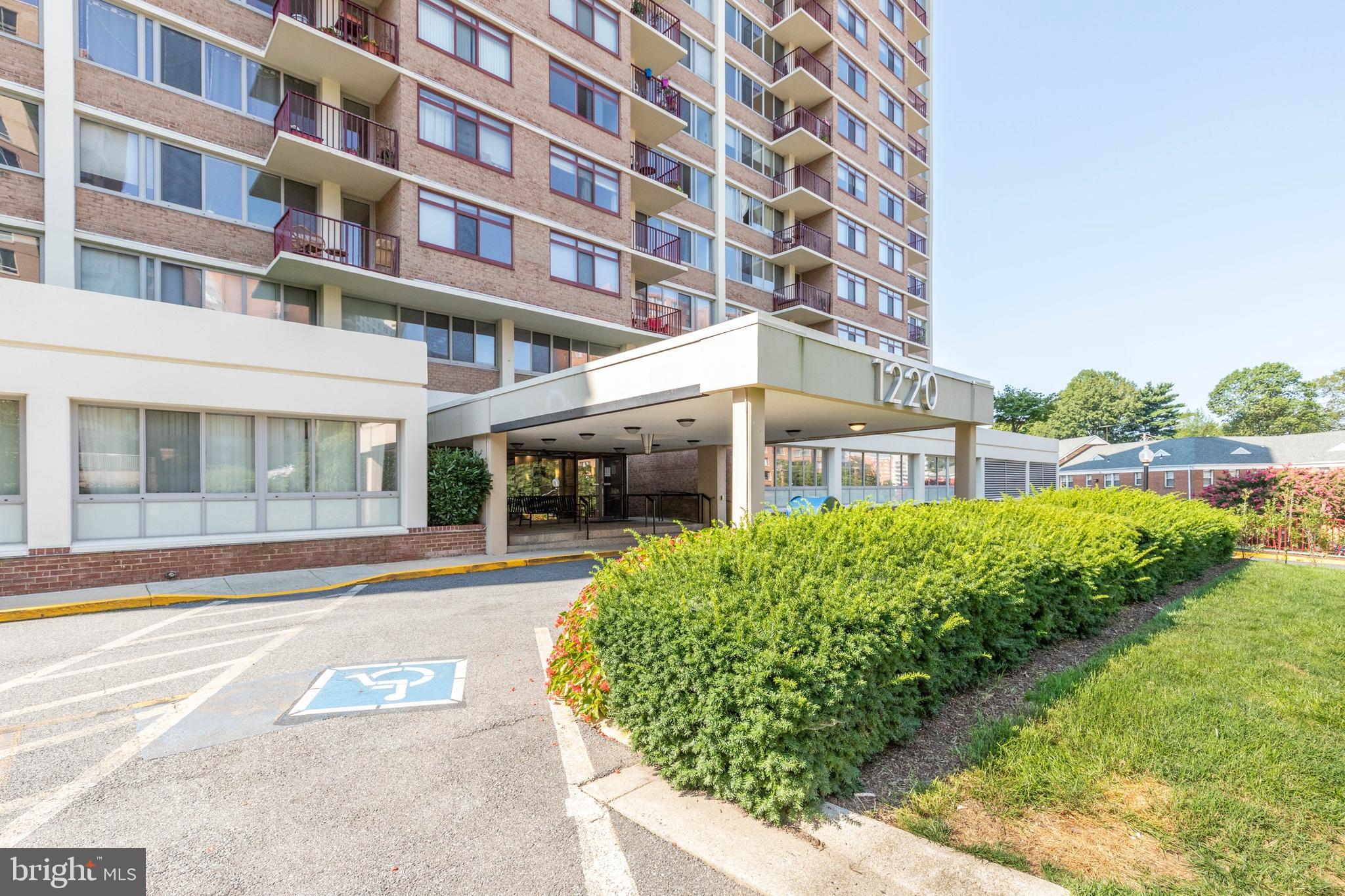 1220 BLAIR MILL ROAD 503