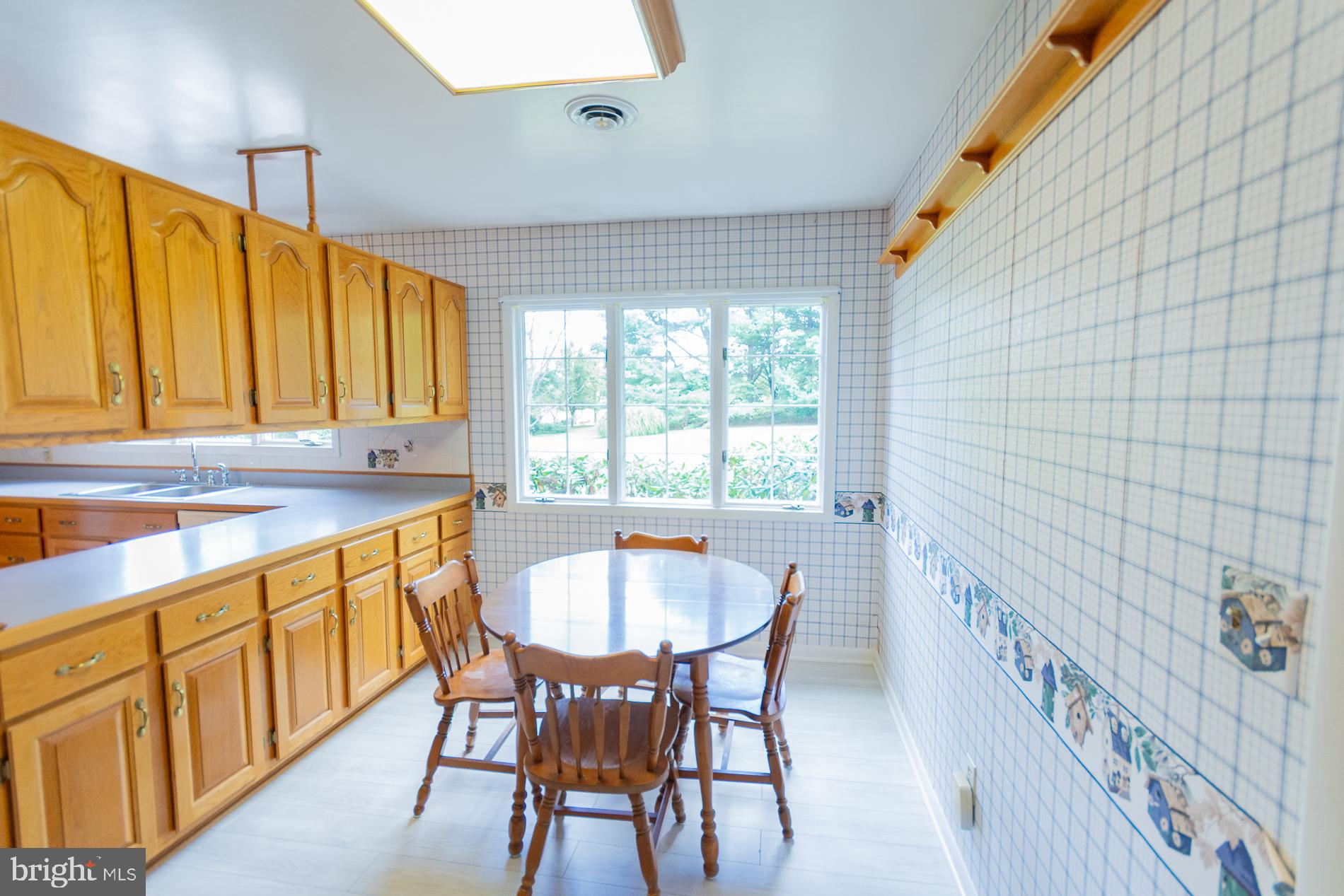 PEMBROKE GROVE - Residential