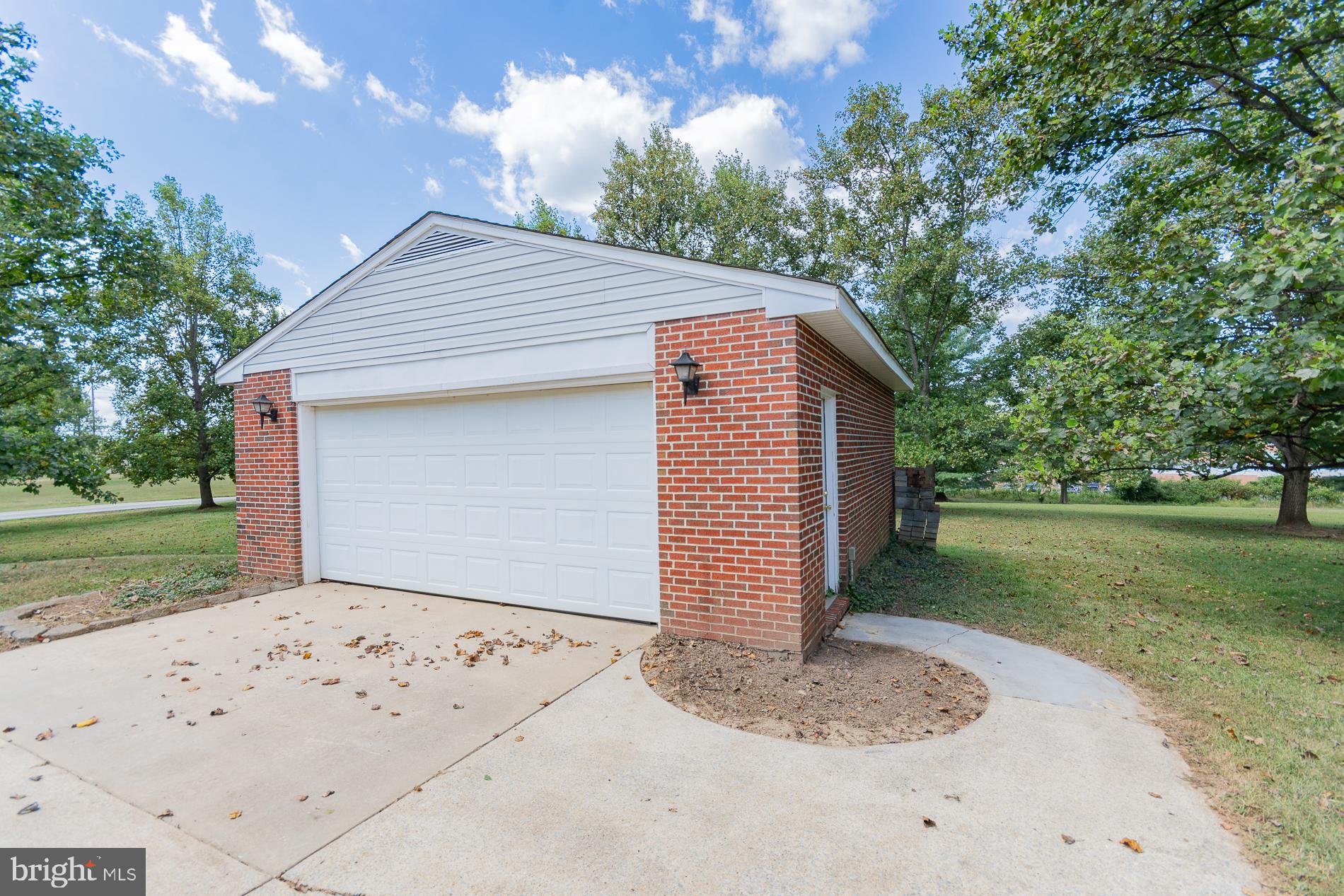 PEMBROKE GROVE - Residential