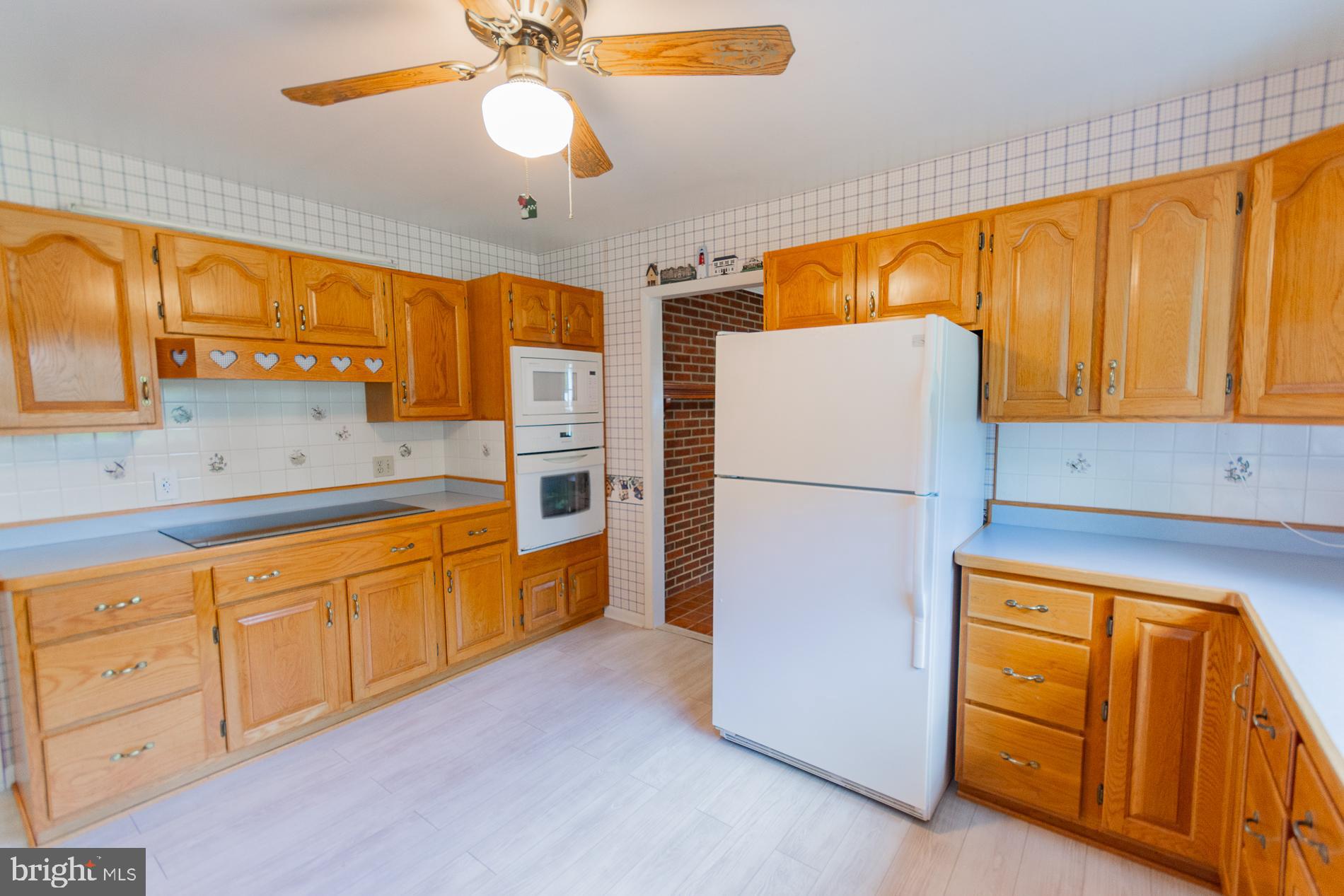 PEMBROKE GROVE - Residential