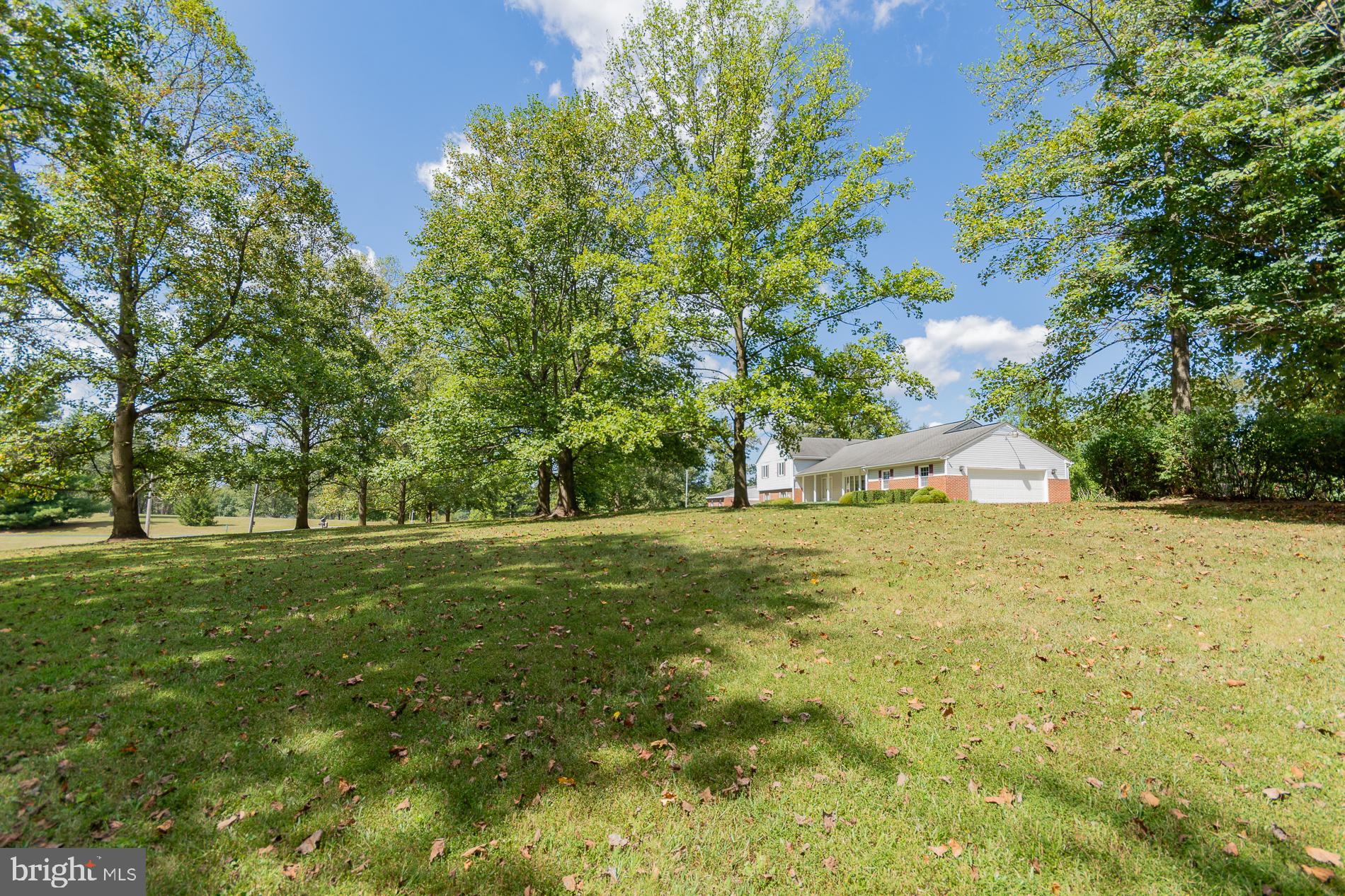 PEMBROKE GROVE - Residential