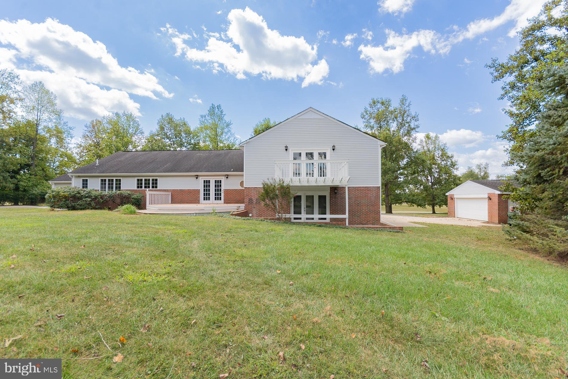 PEMBROKE GROVE - Residential