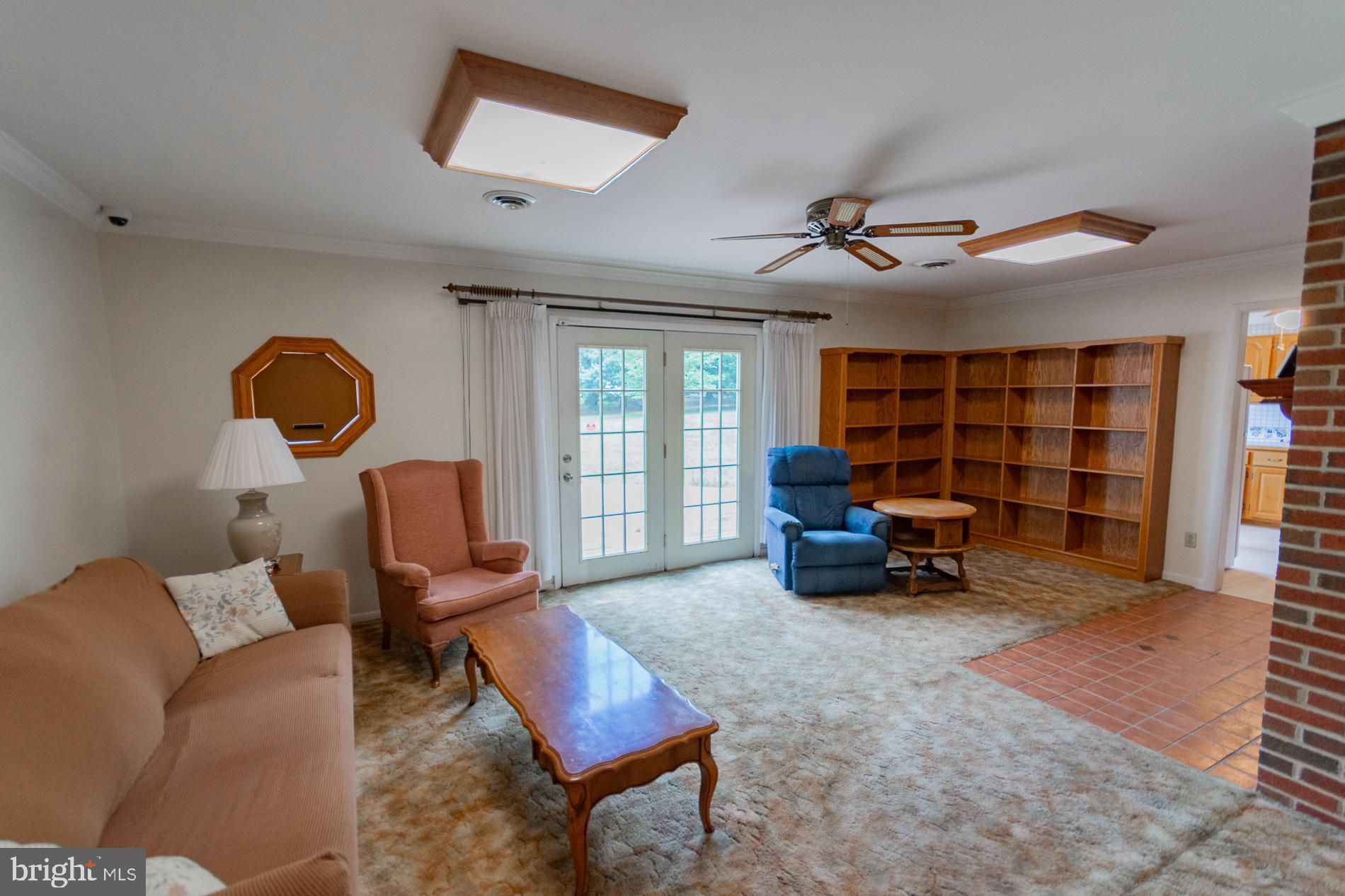 PEMBROKE GROVE - Residential