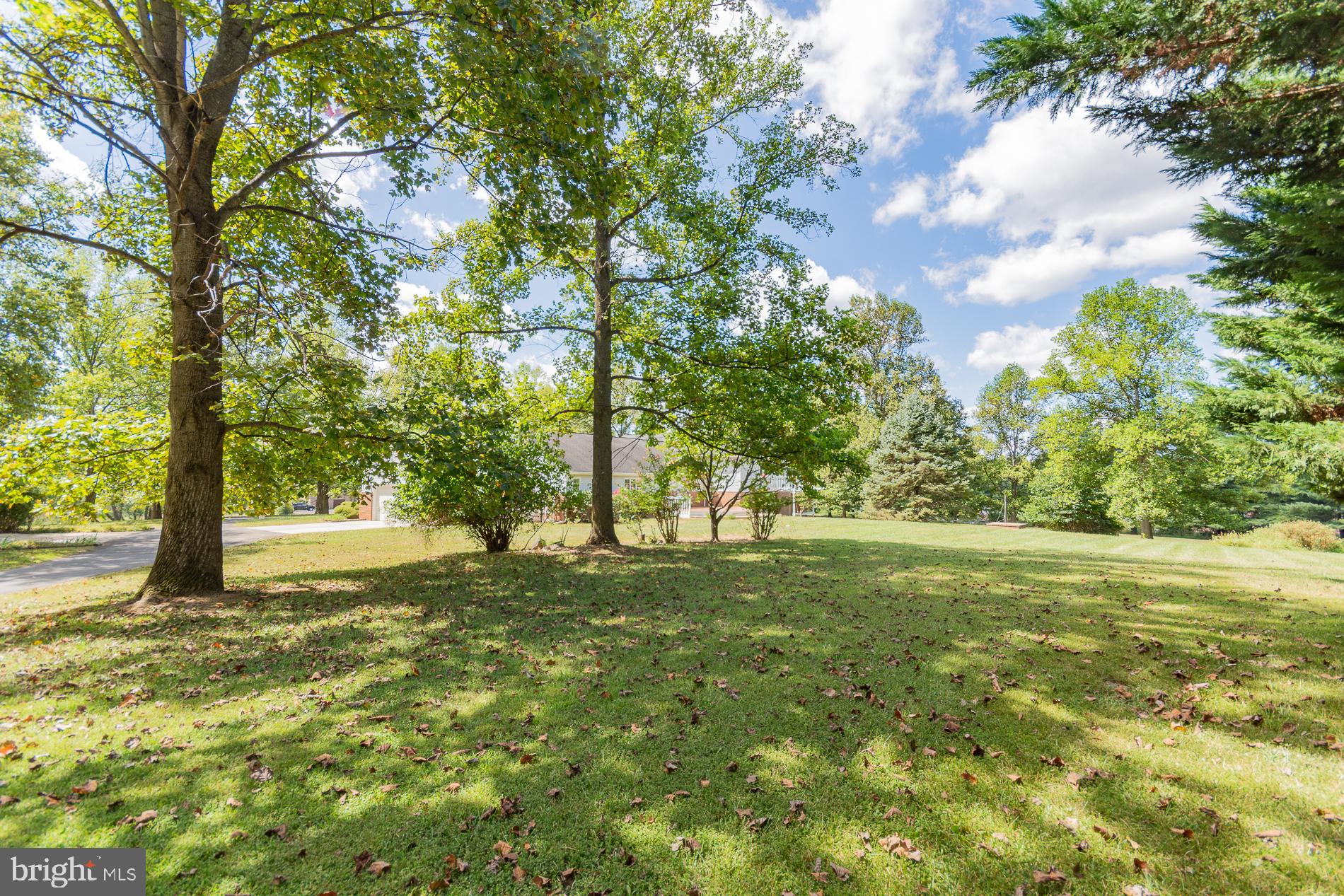 PEMBROKE GROVE - Residential