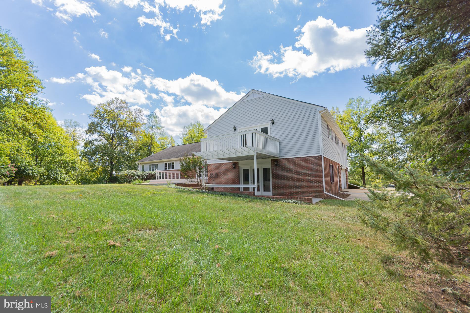 PEMBROKE GROVE - Residential