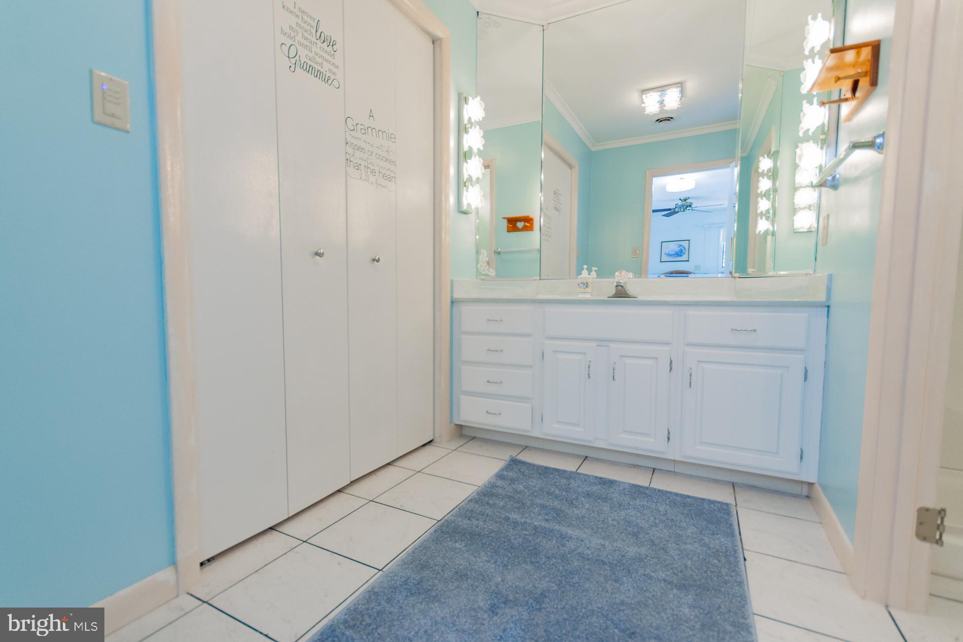 PEMBROKE GROVE - Residential