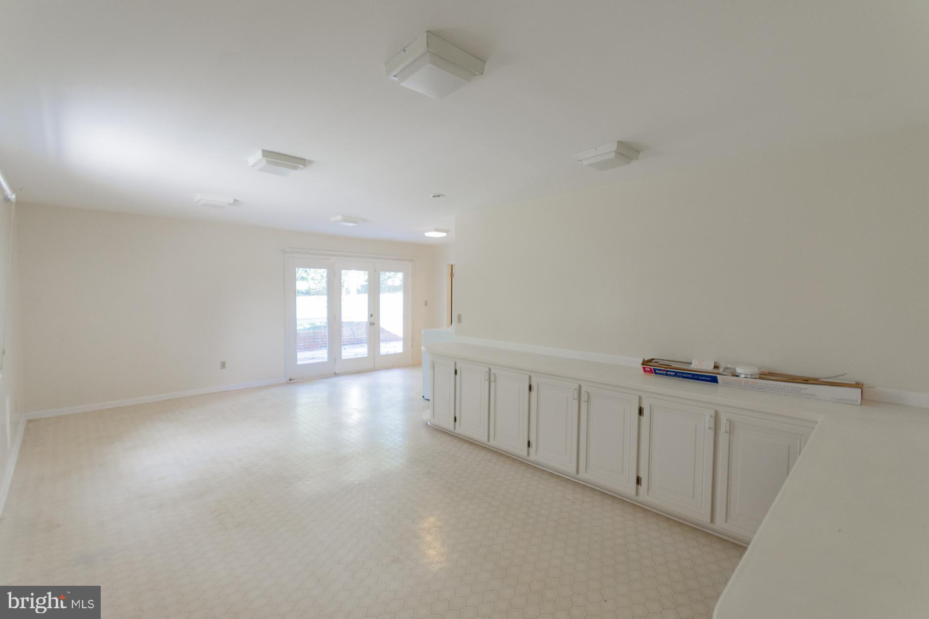 PEMBROKE GROVE - Residential