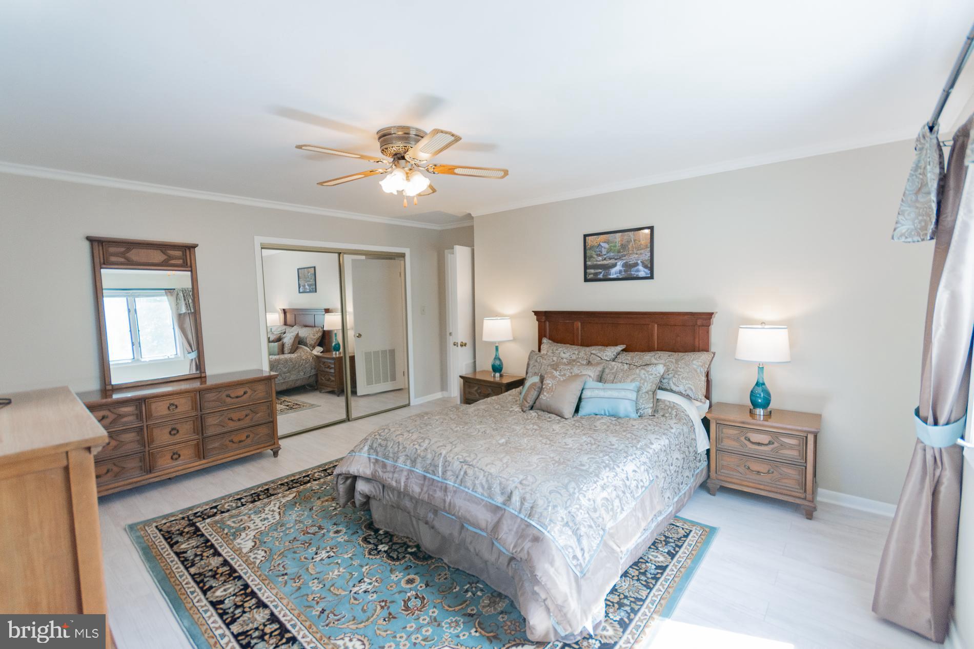 PEMBROKE GROVE - Residential