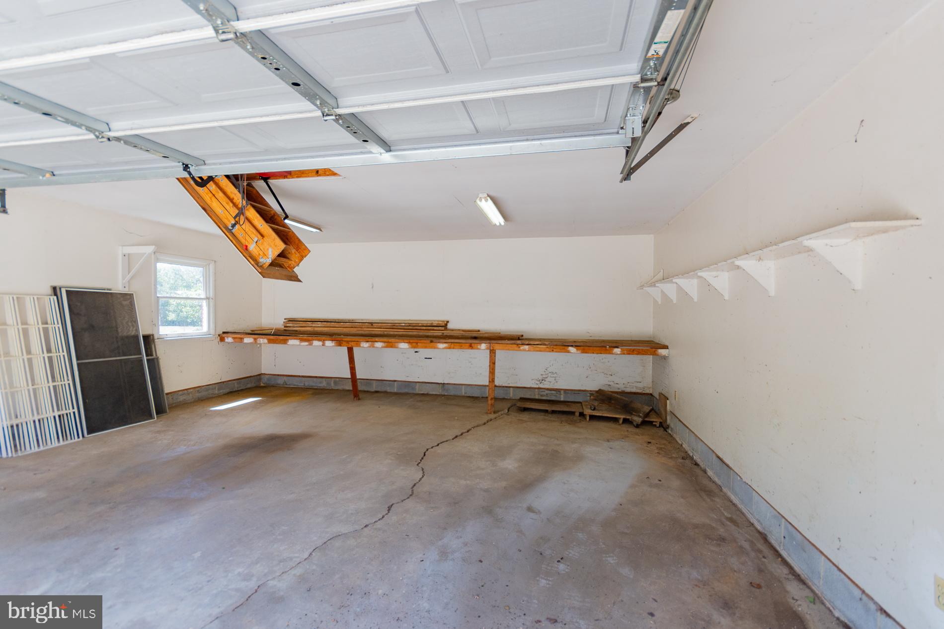 PEMBROKE GROVE - Residential