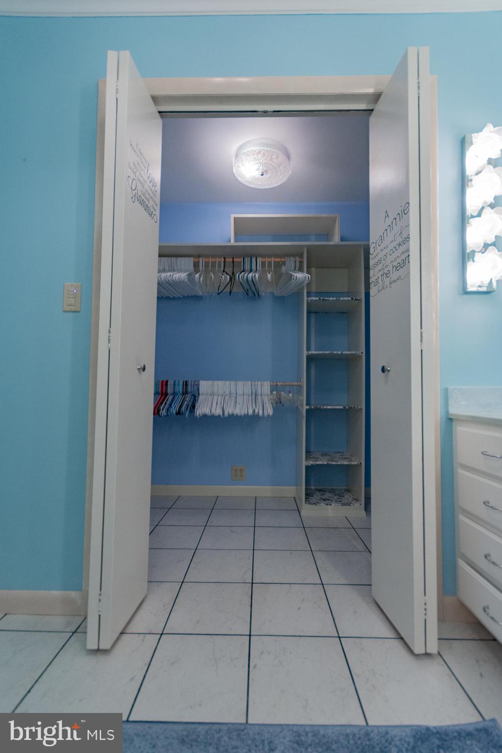 PEMBROKE GROVE - Residential