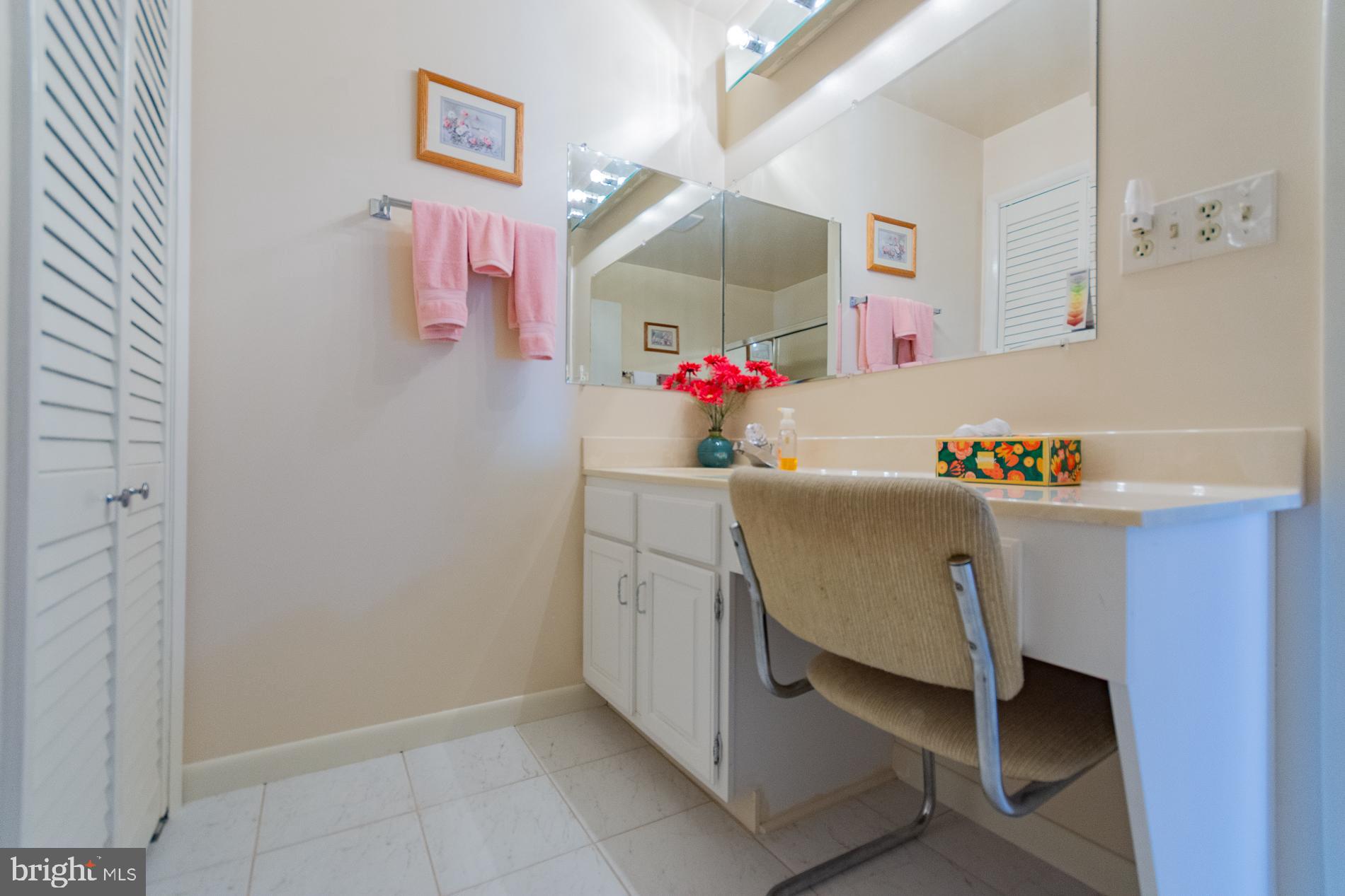 PEMBROKE GROVE - Residential