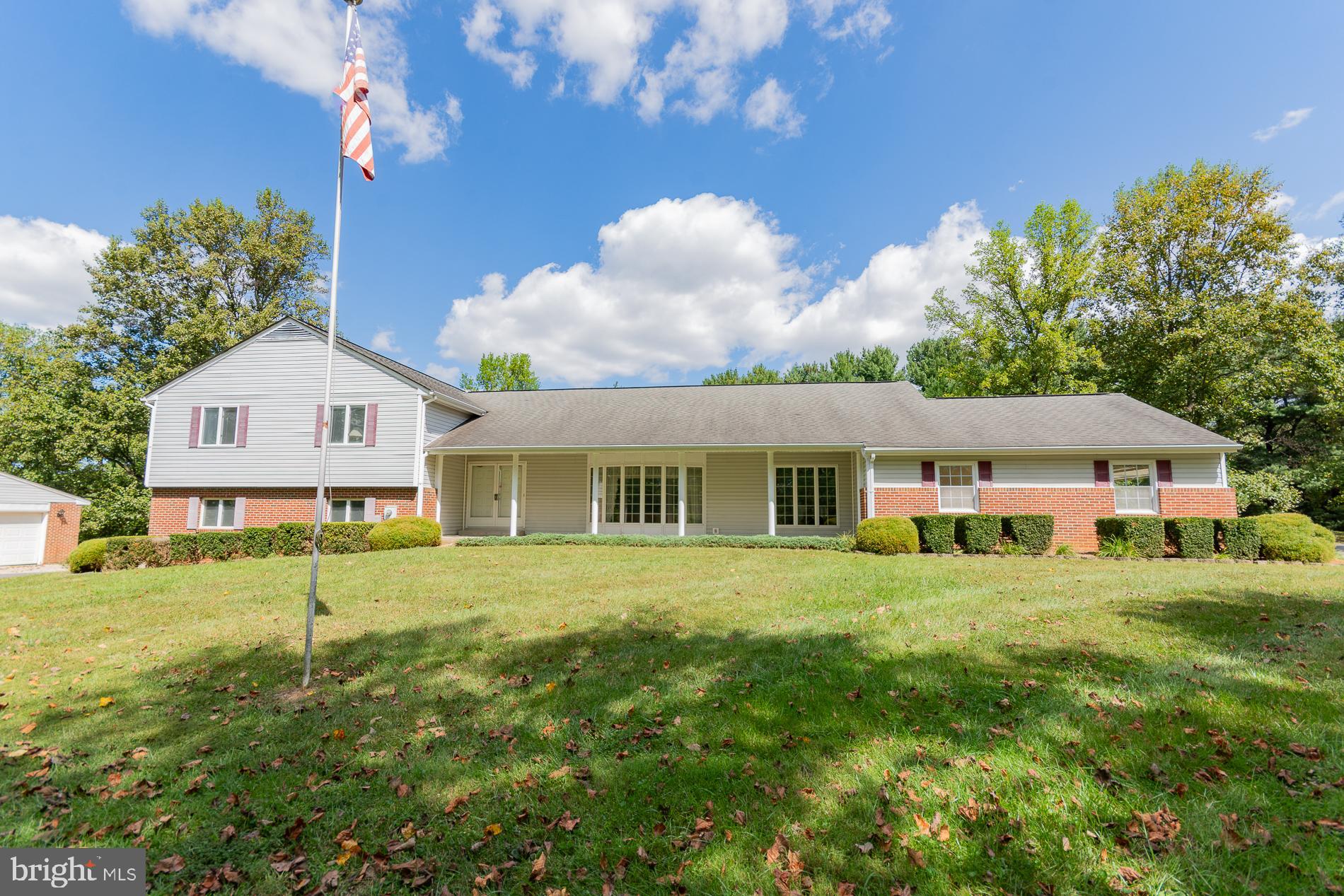 PEMBROKE GROVE - Residential