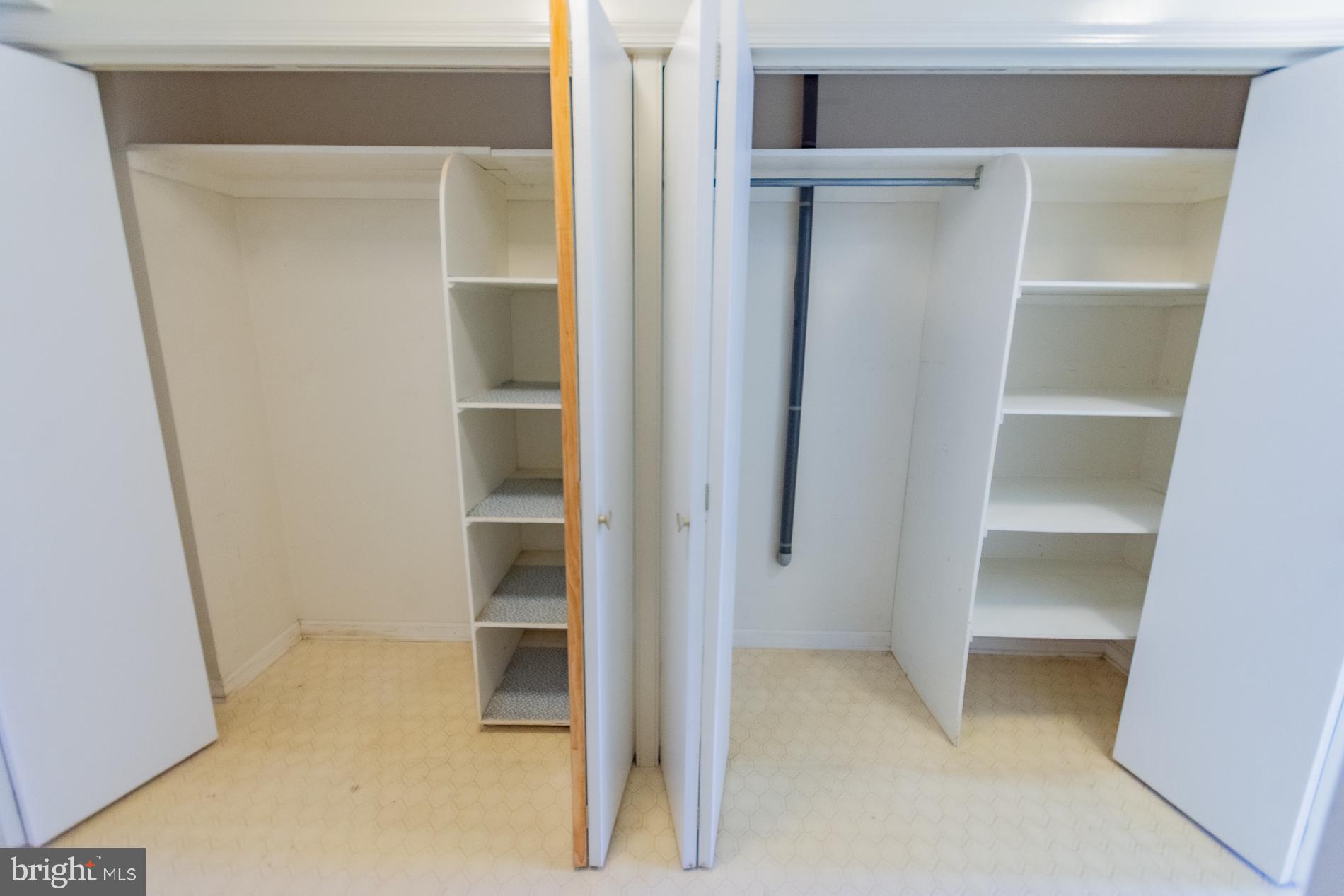 PEMBROKE GROVE - Residential