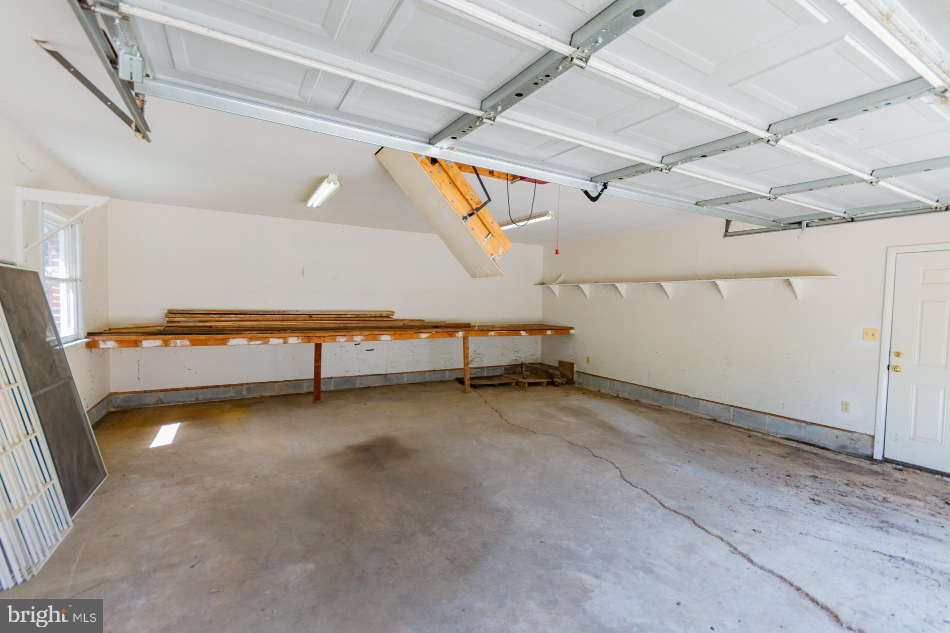 PEMBROKE GROVE - Residential