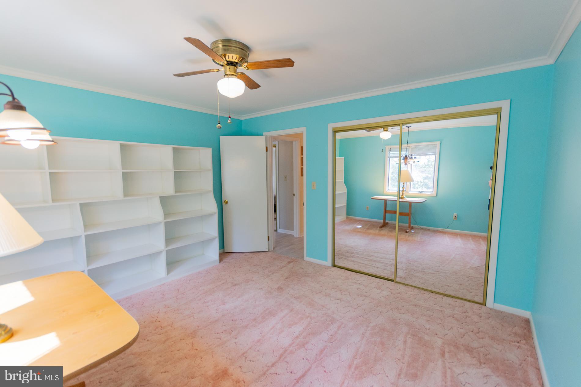 PEMBROKE GROVE - Residential