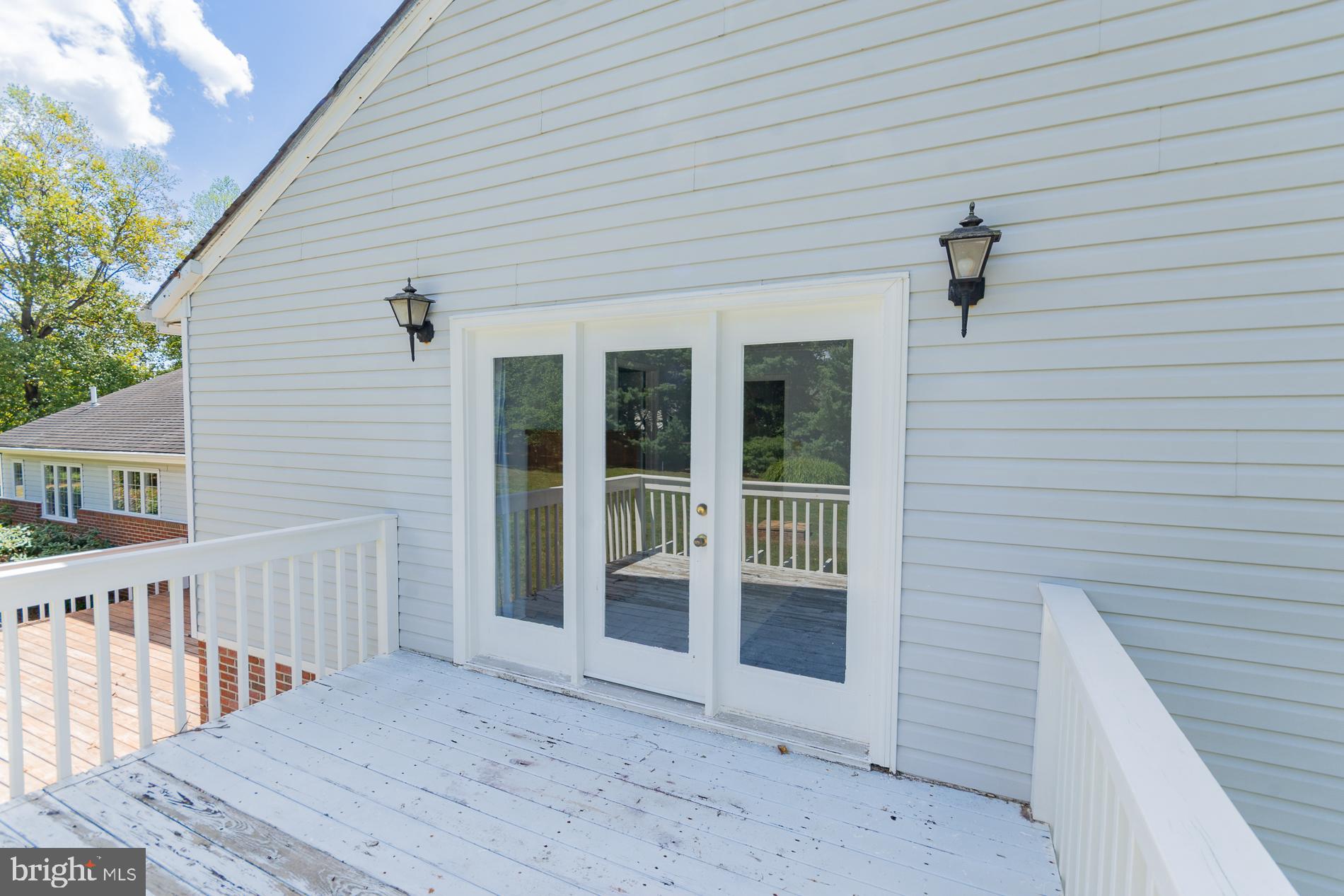 PEMBROKE GROVE - Residential