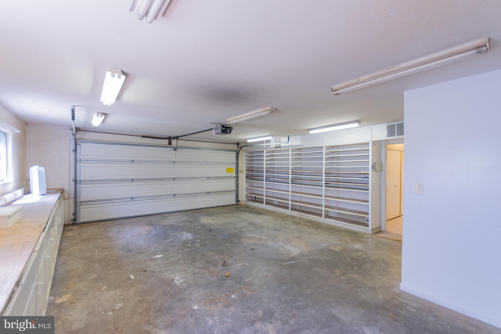 PEMBROKE GROVE - Residential