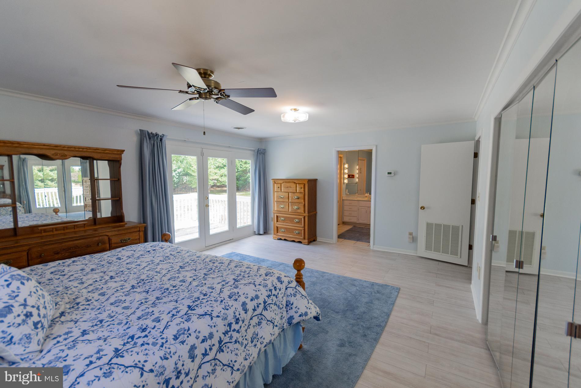 PEMBROKE GROVE - Residential