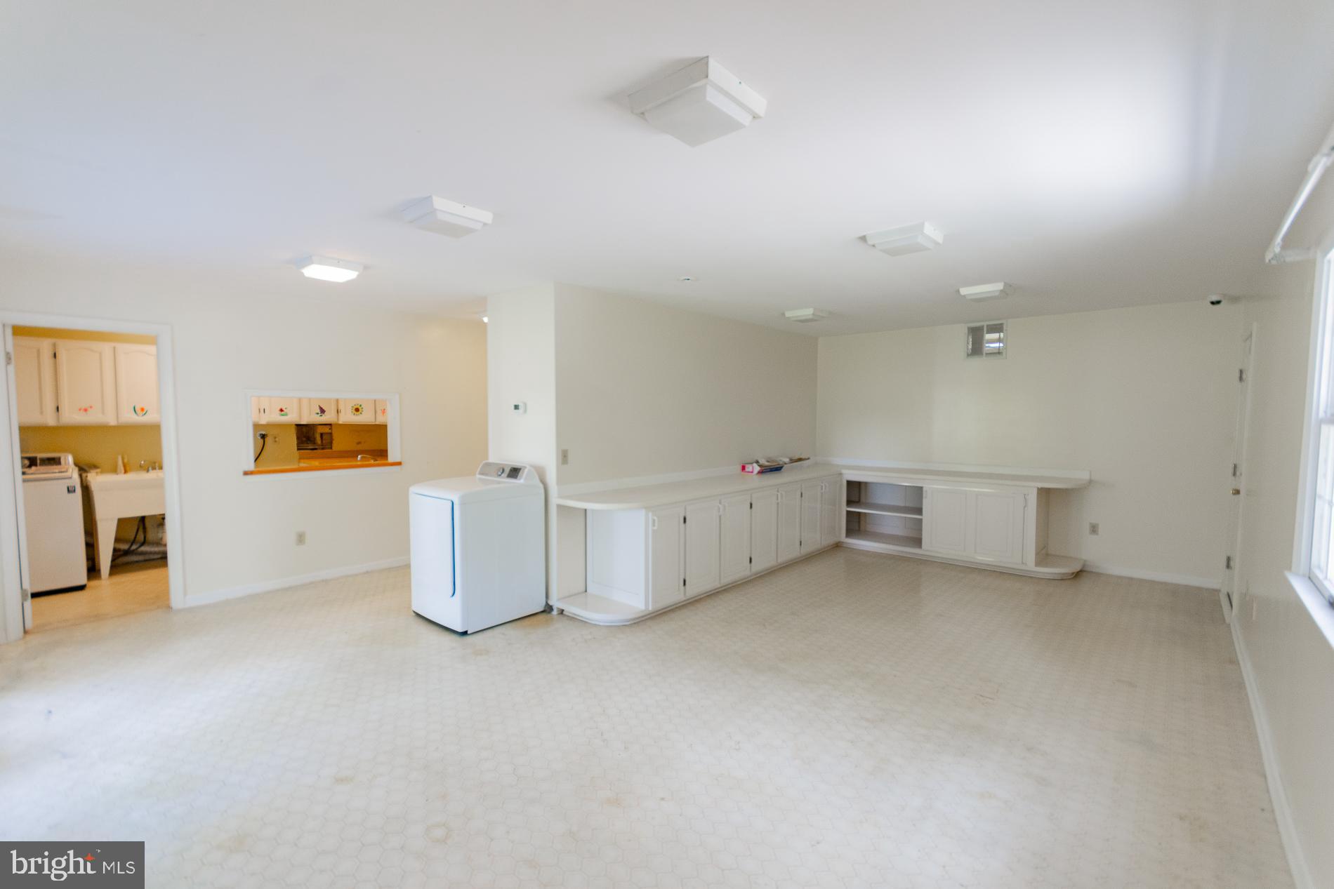 PEMBROKE GROVE - Residential