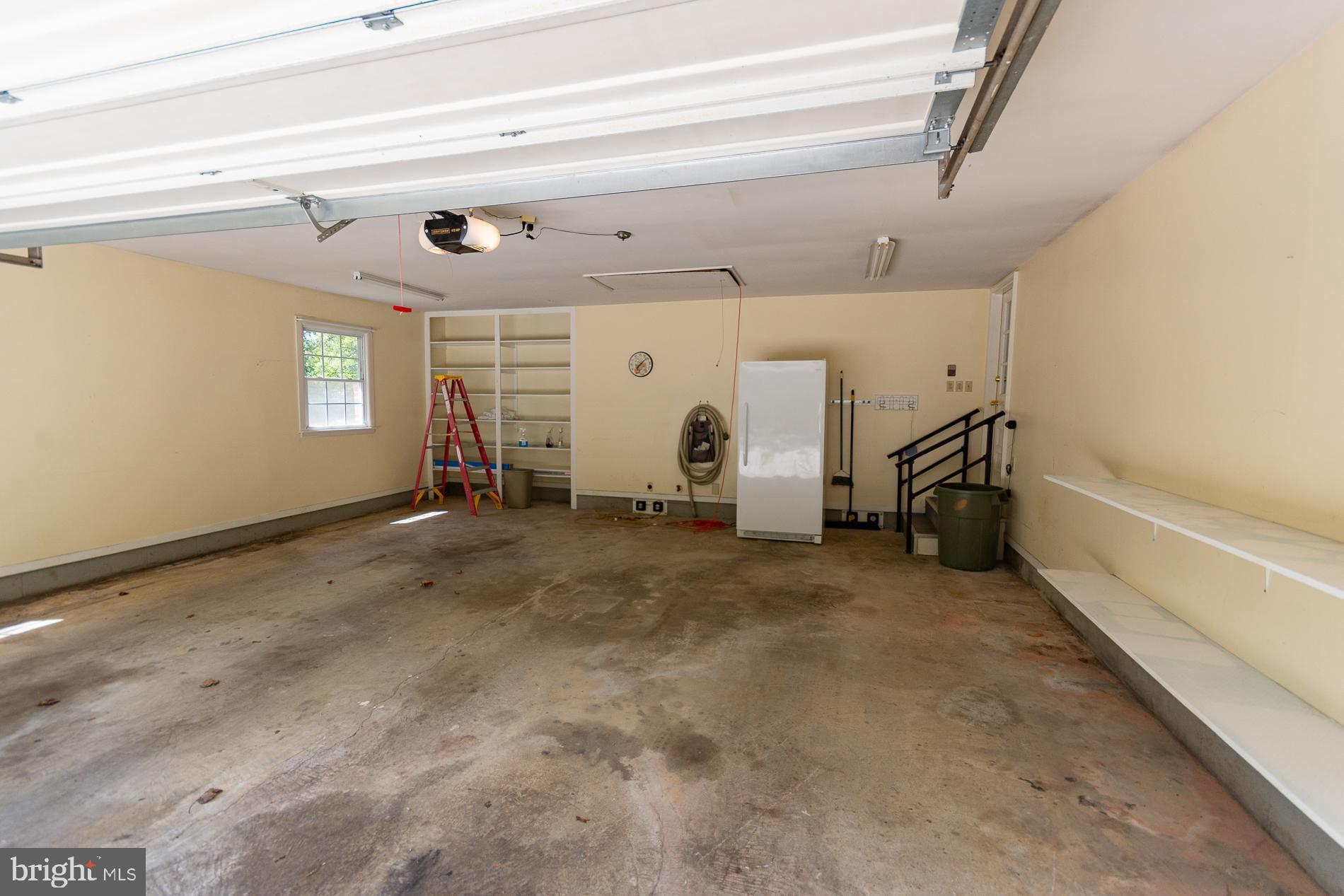 PEMBROKE GROVE - Residential