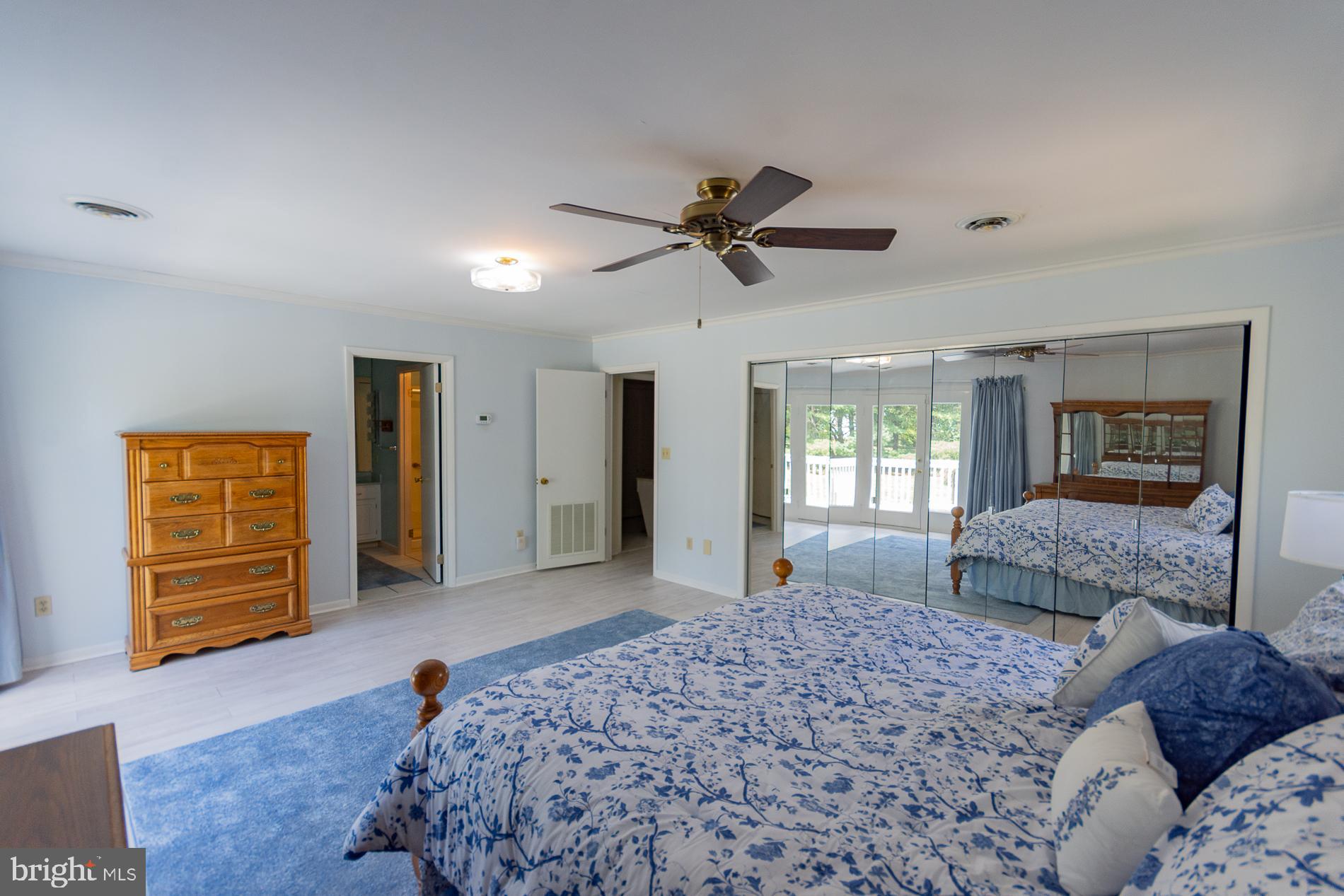 PEMBROKE GROVE - Residential