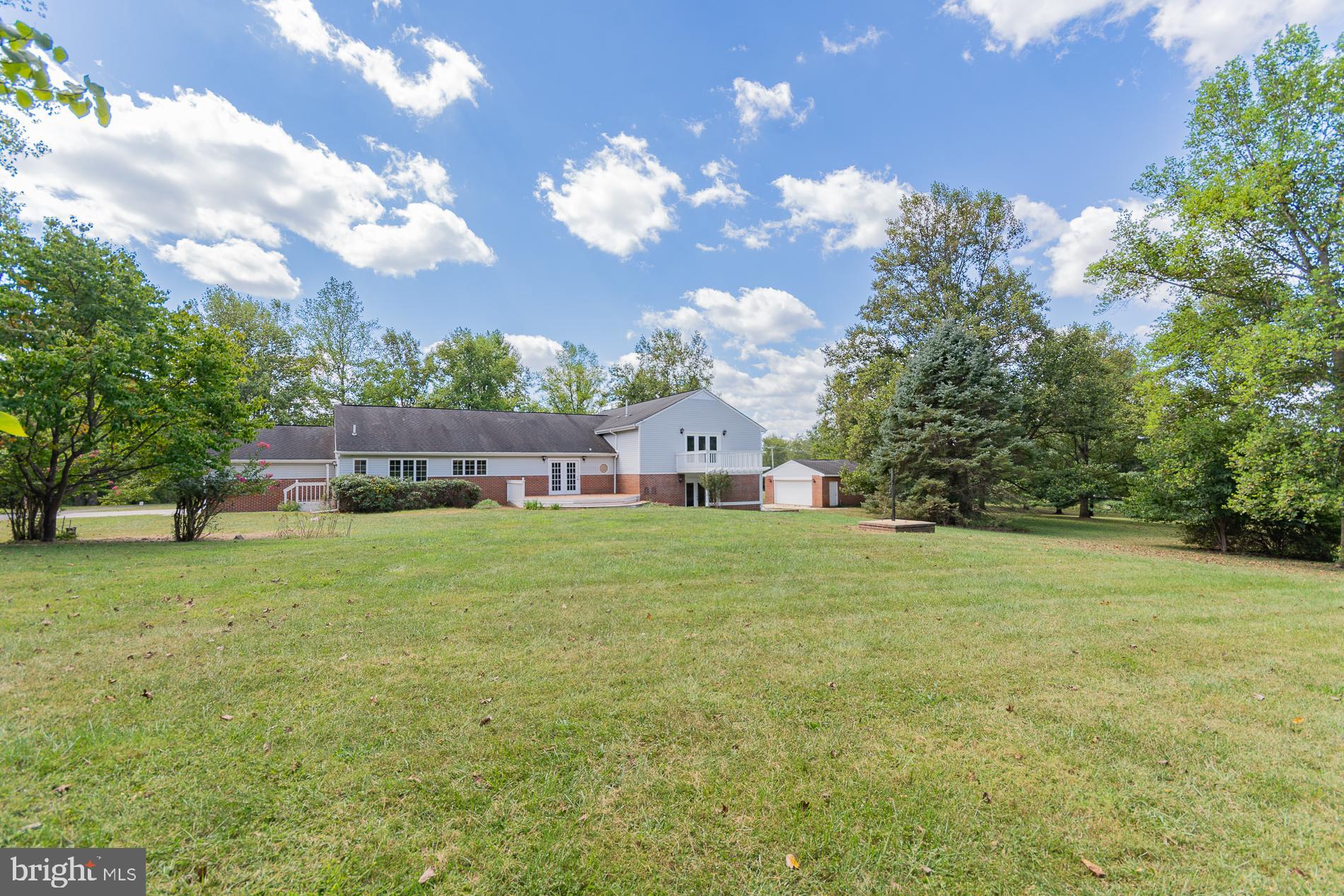 PEMBROKE GROVE - Residential