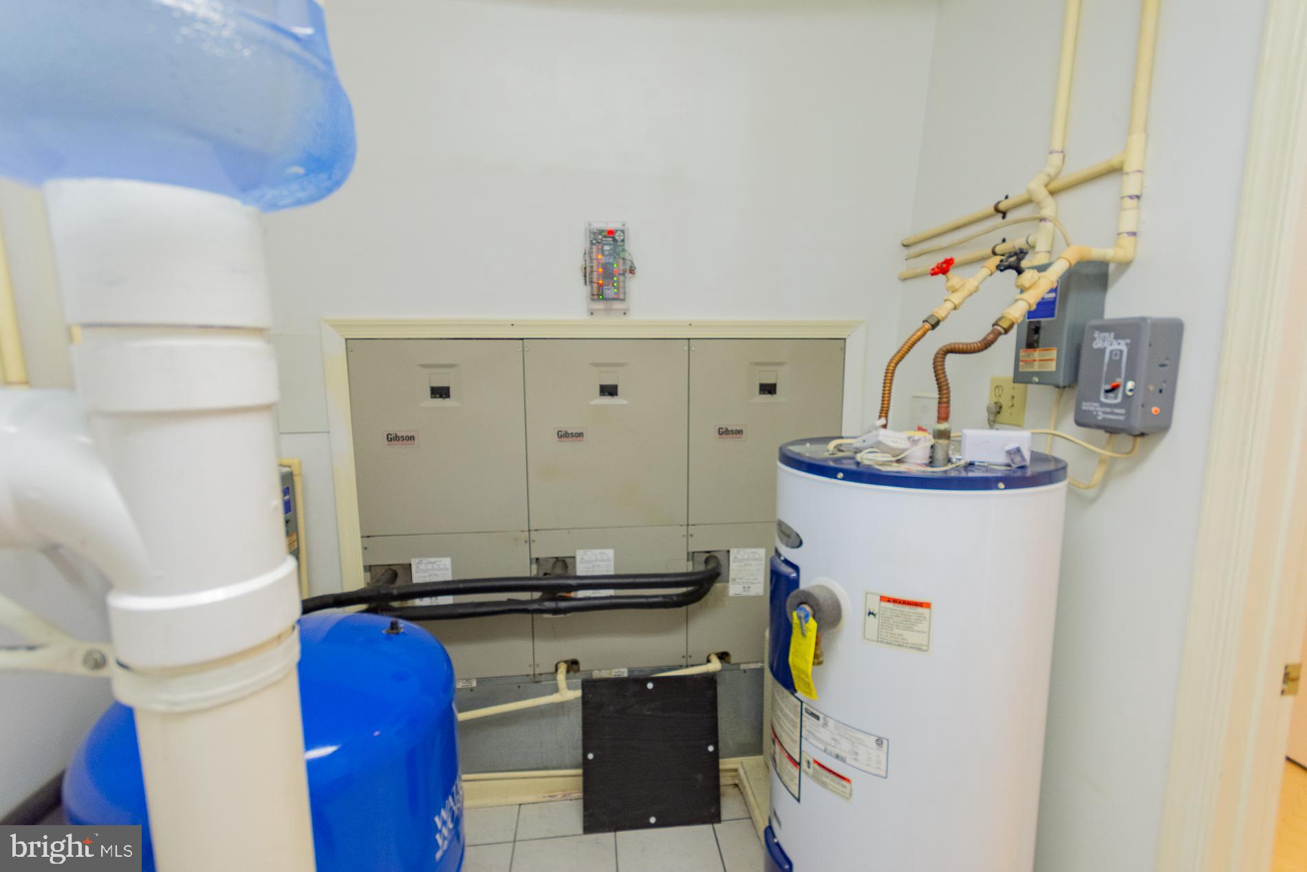 PEMBROKE GROVE - Residential